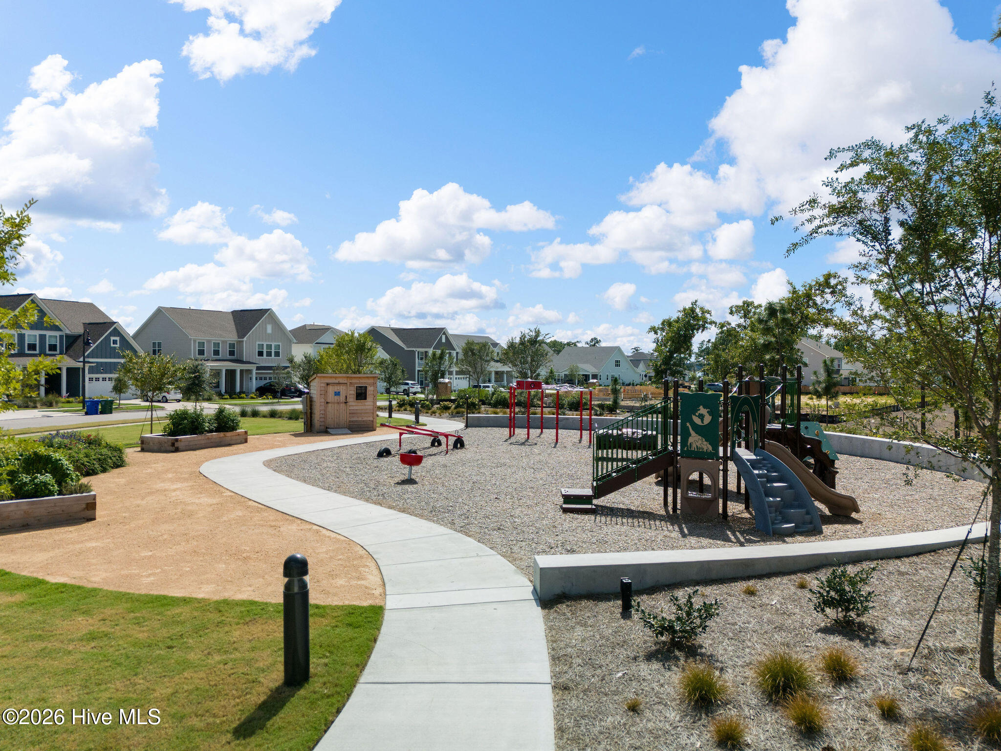 100548010 | Photo 55