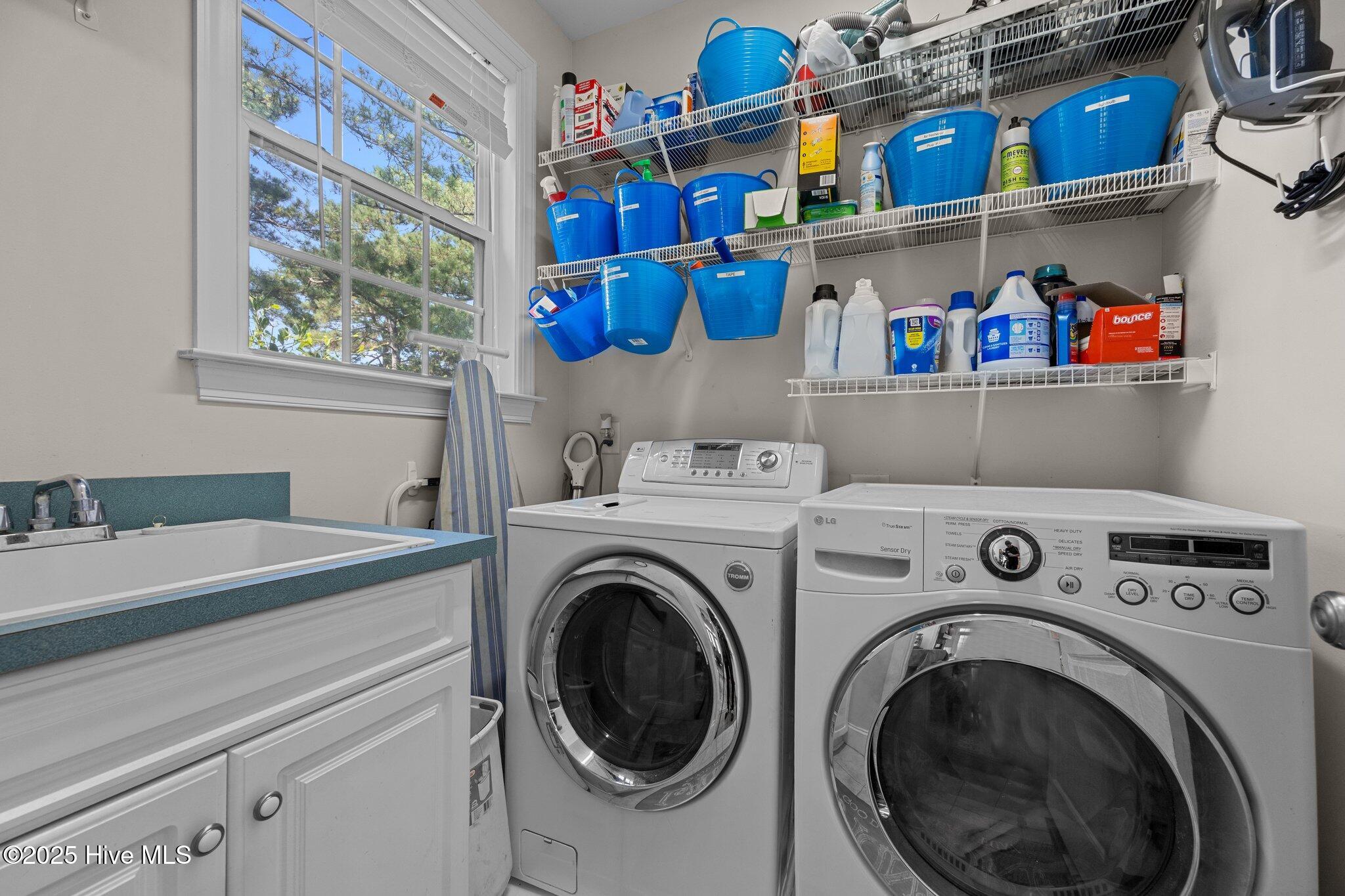 100516018 | Photo 18