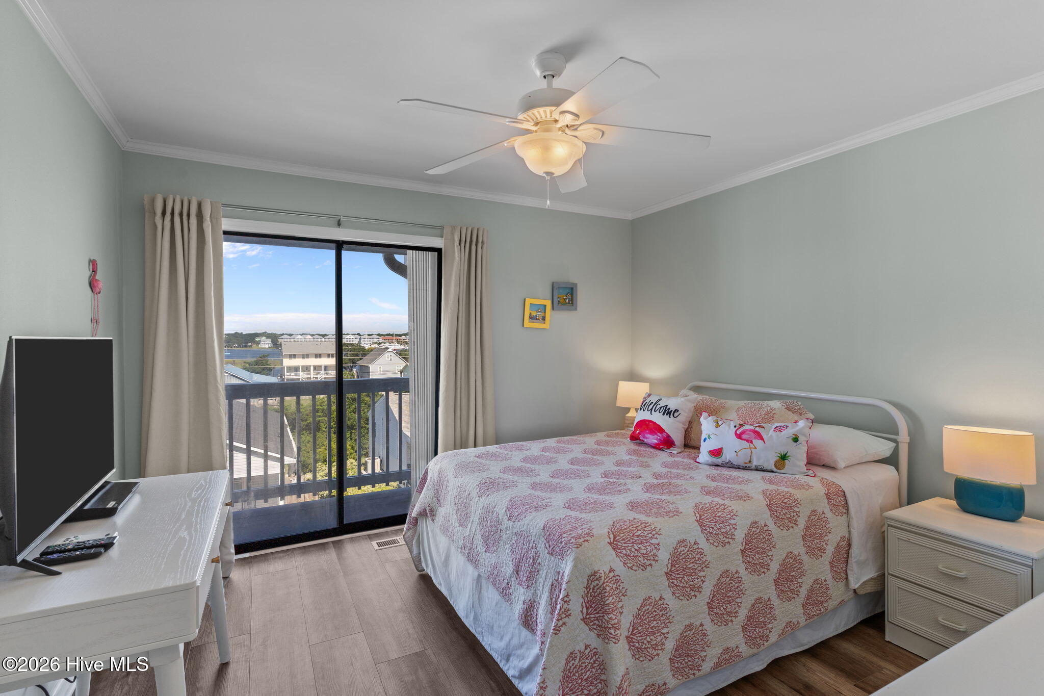 100551094 | Photo 22