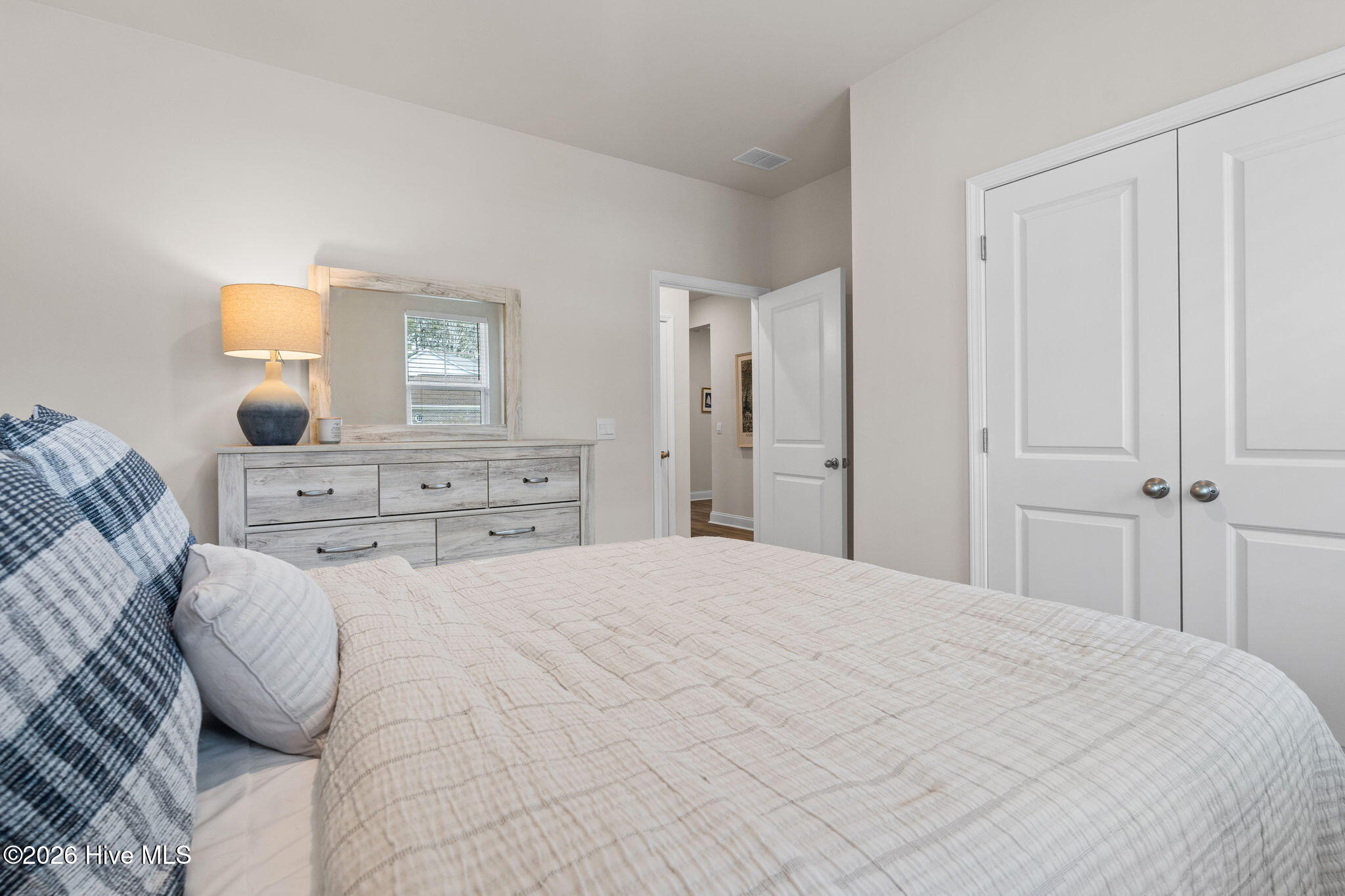 100555775 | Photo 29