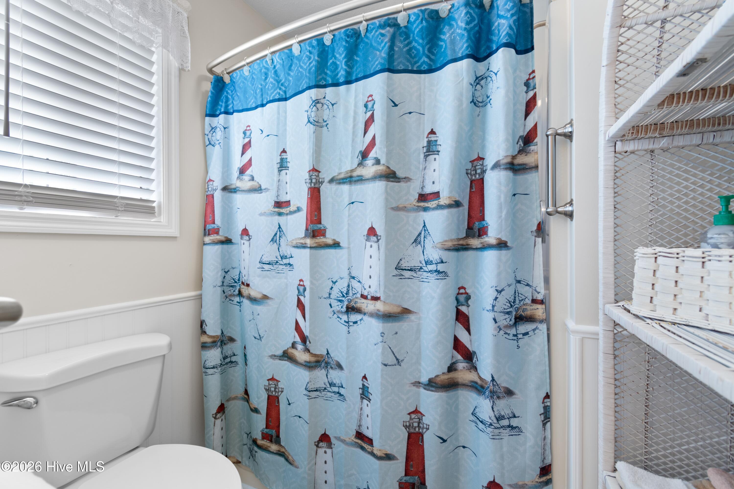 100561293 | Photo 26