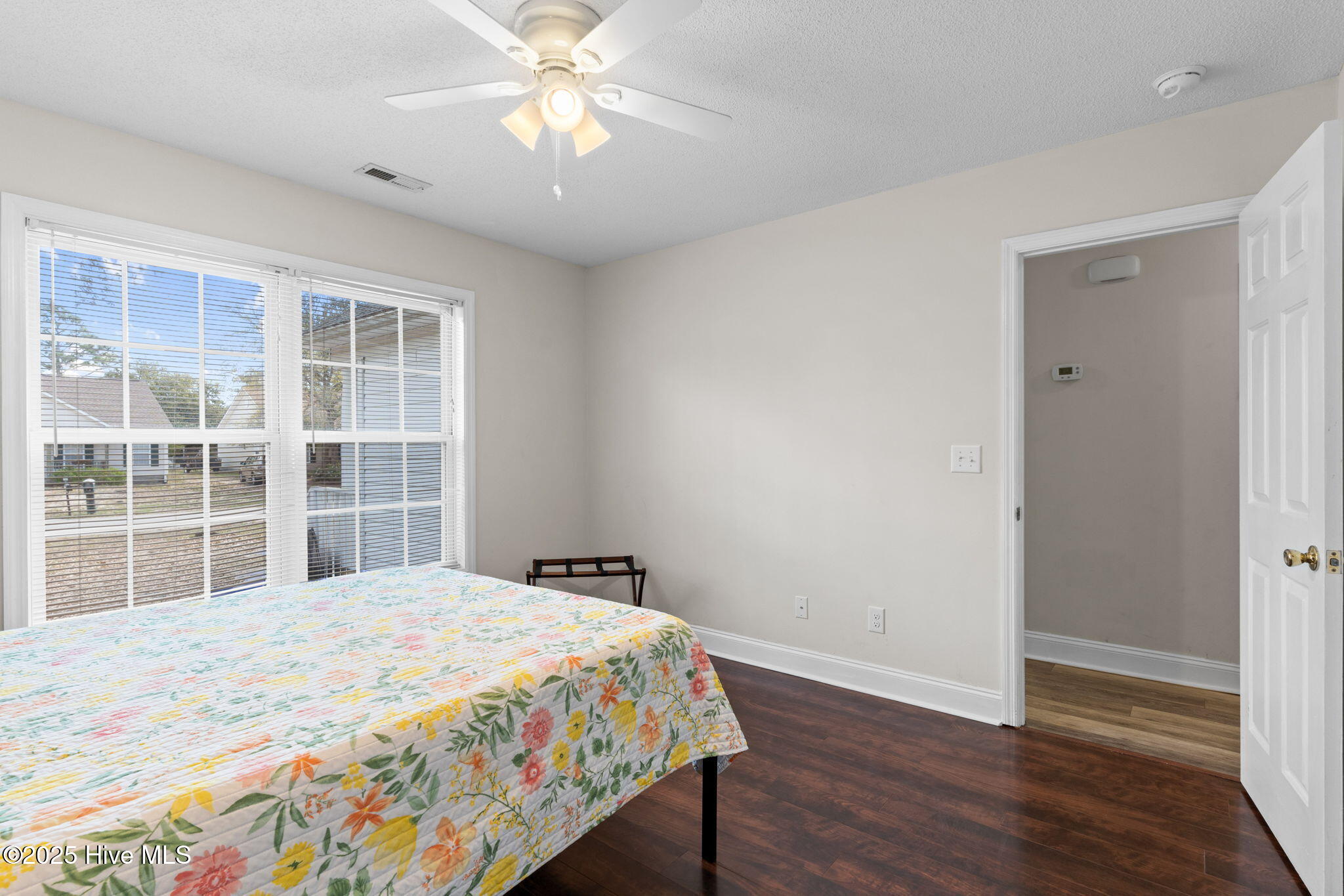 100500215 | Photo 16