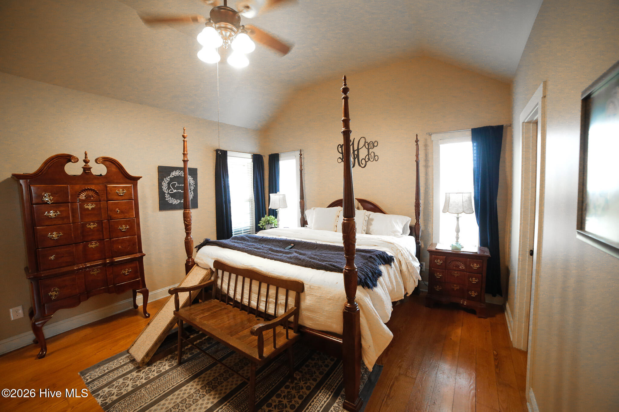 100550519 | Photo 29