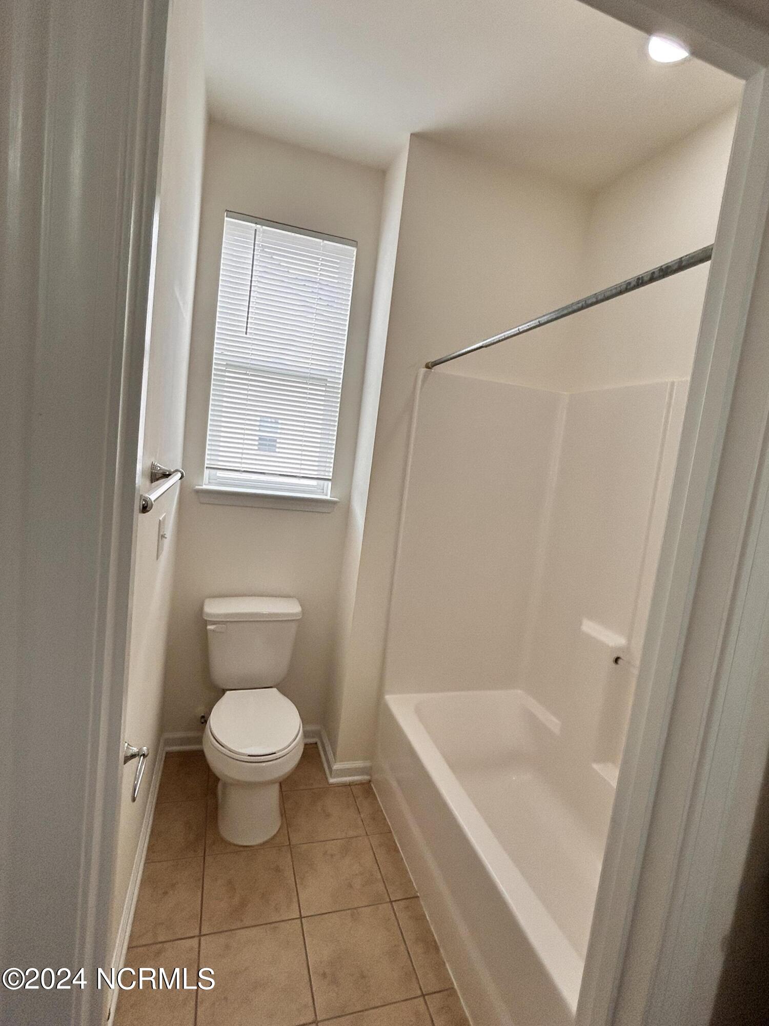 100550059 | Photo 46