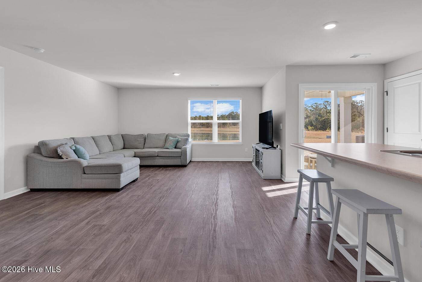 100554771 | Photo 16