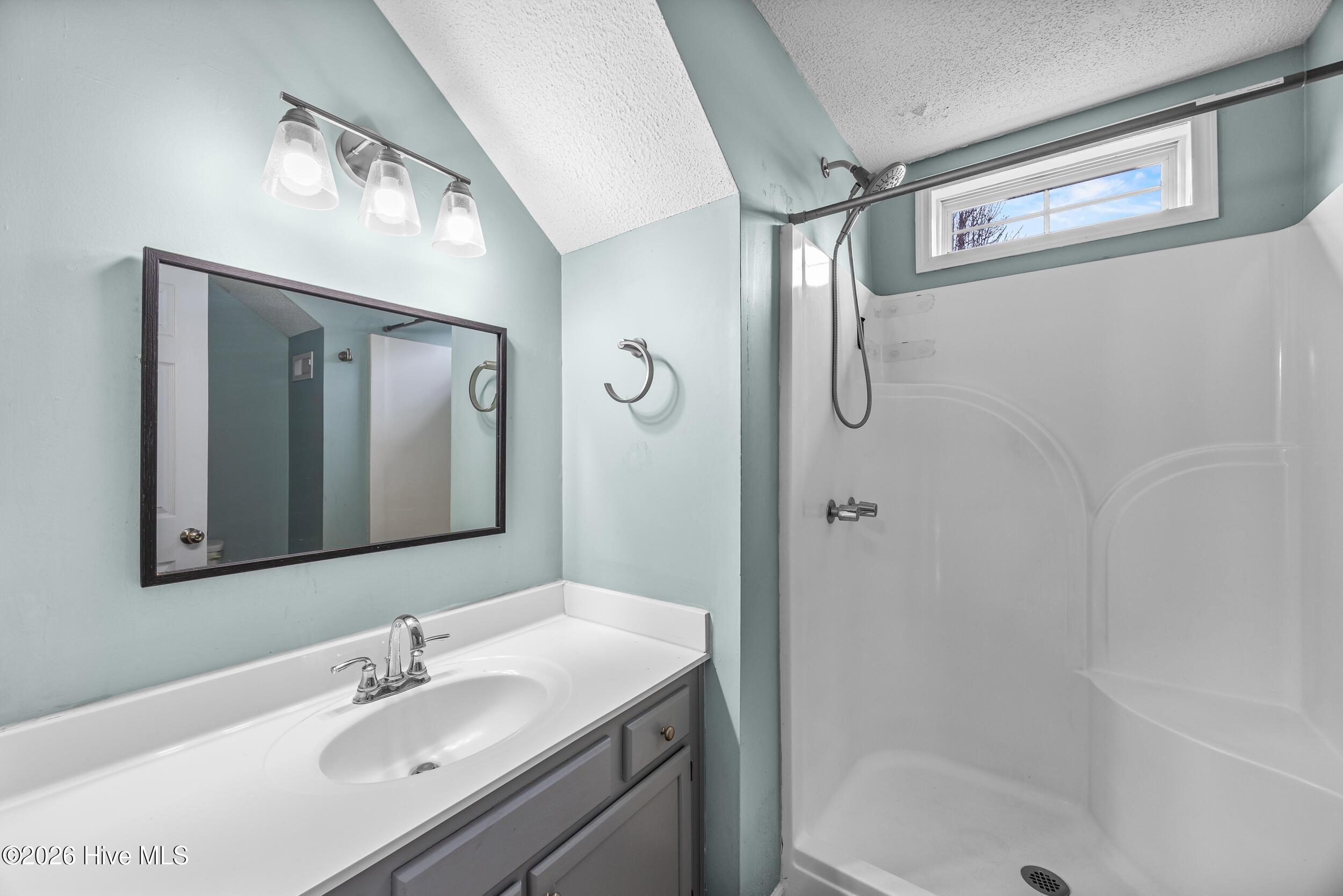 100557892 | Photo 29