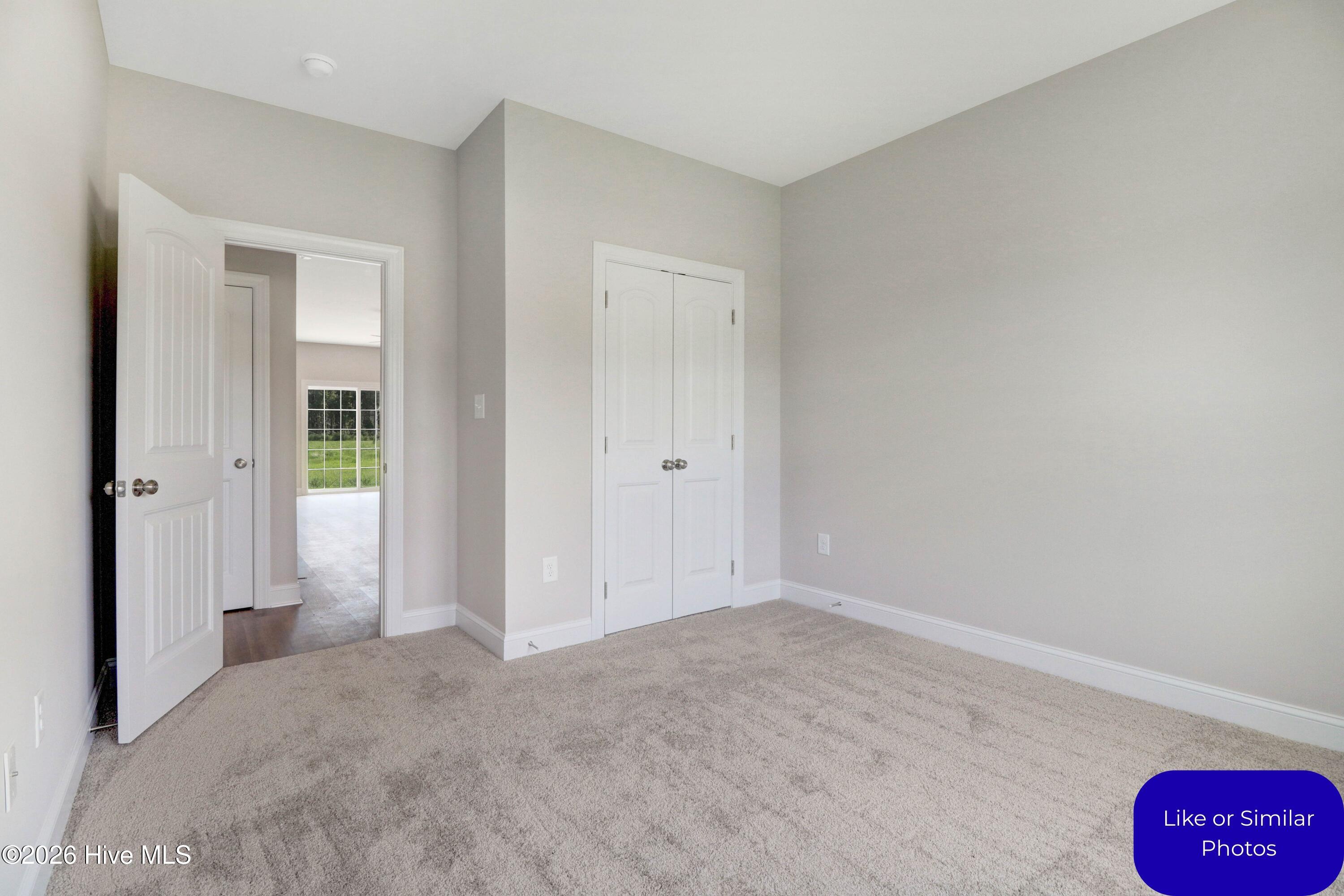 100570214 | Photo 26