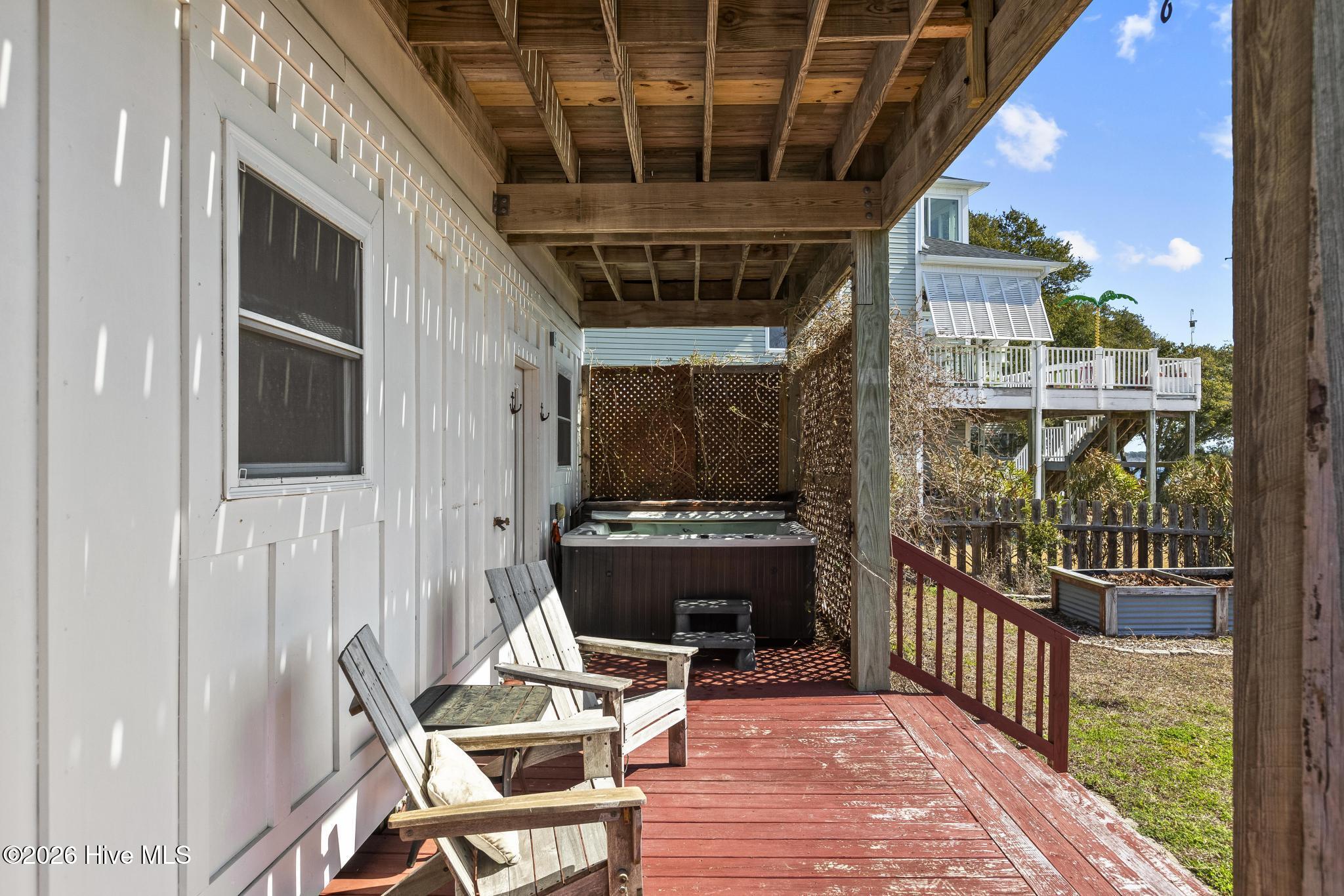 100557619 | Photo 44