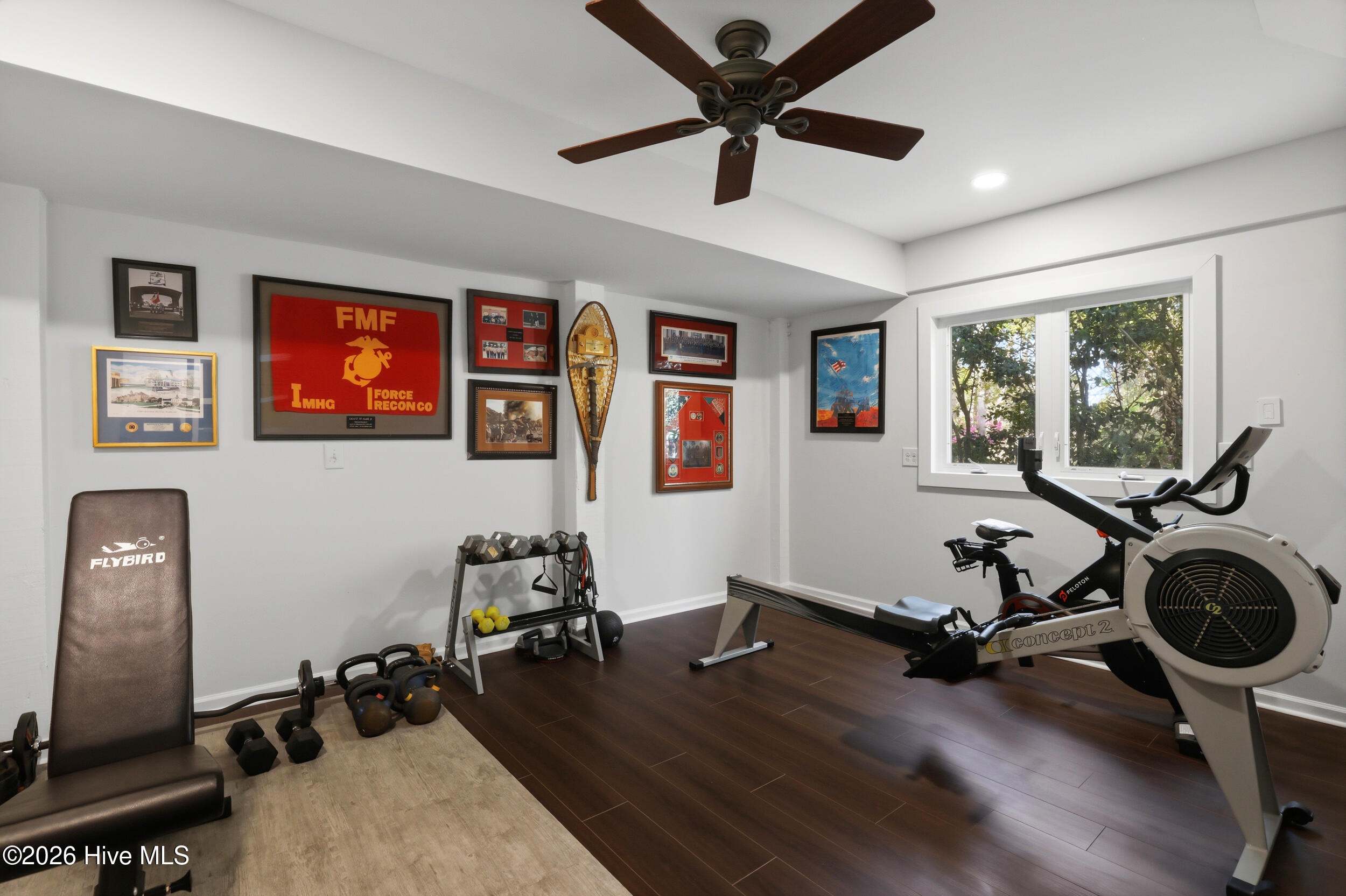 100564961 | Photo 33