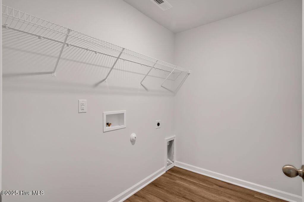 100562485 | Photo 22