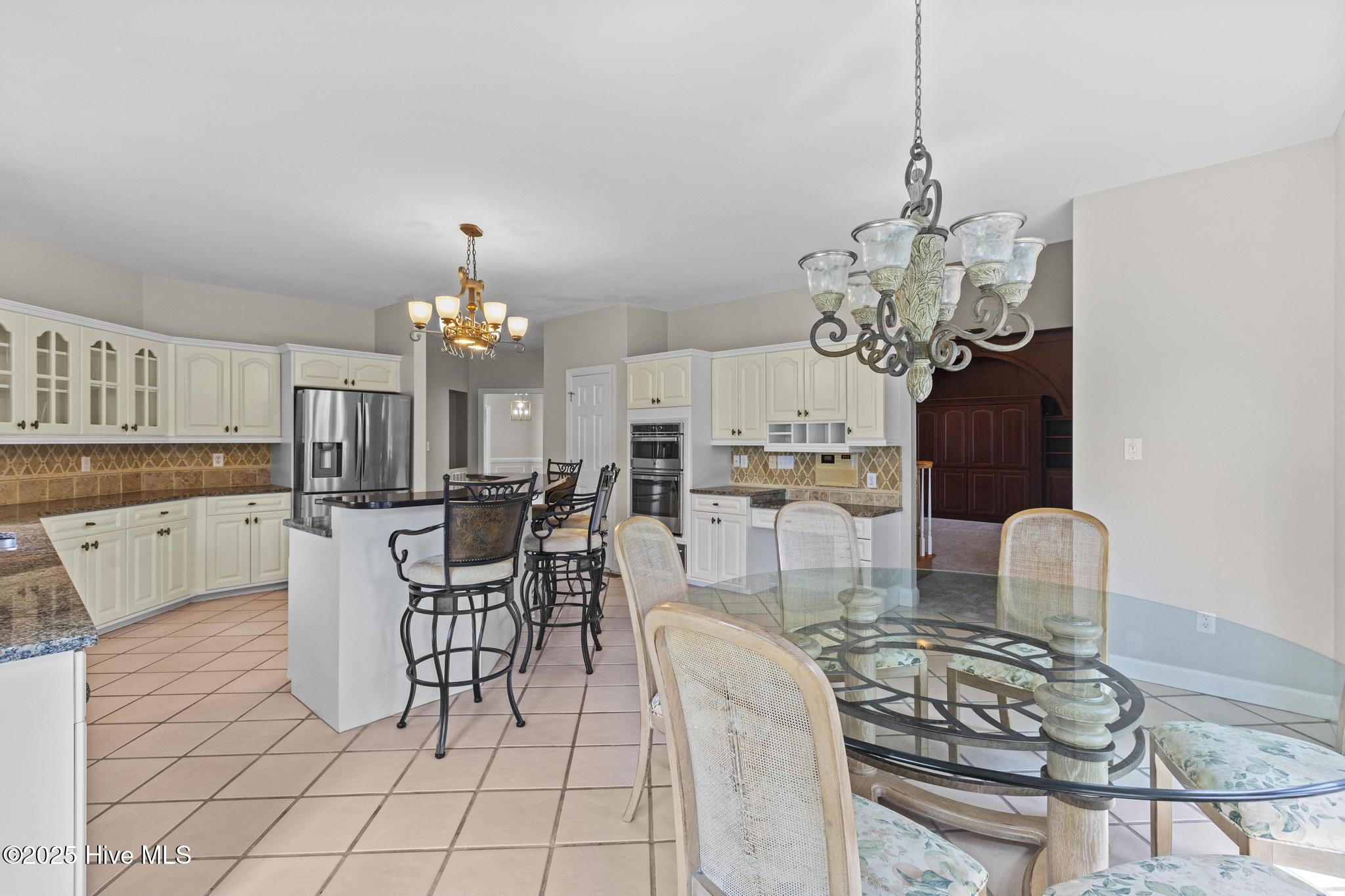 100508292 | Photo 20