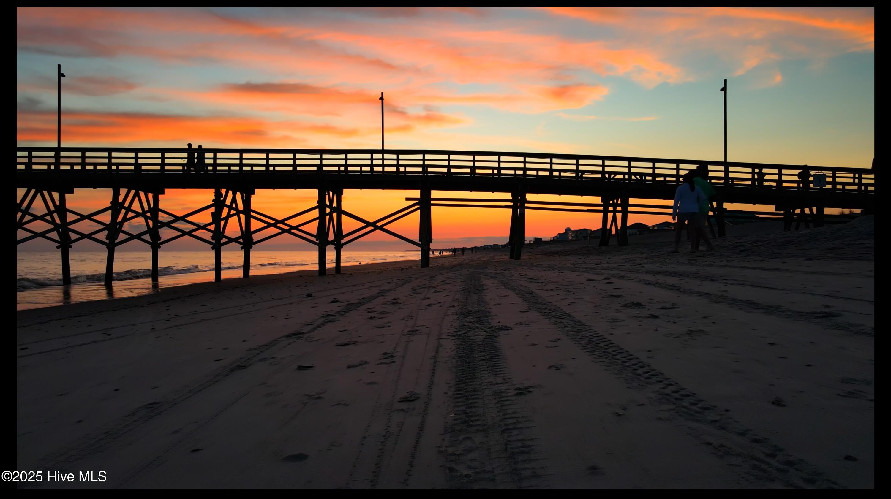 100514744 | Photo 59