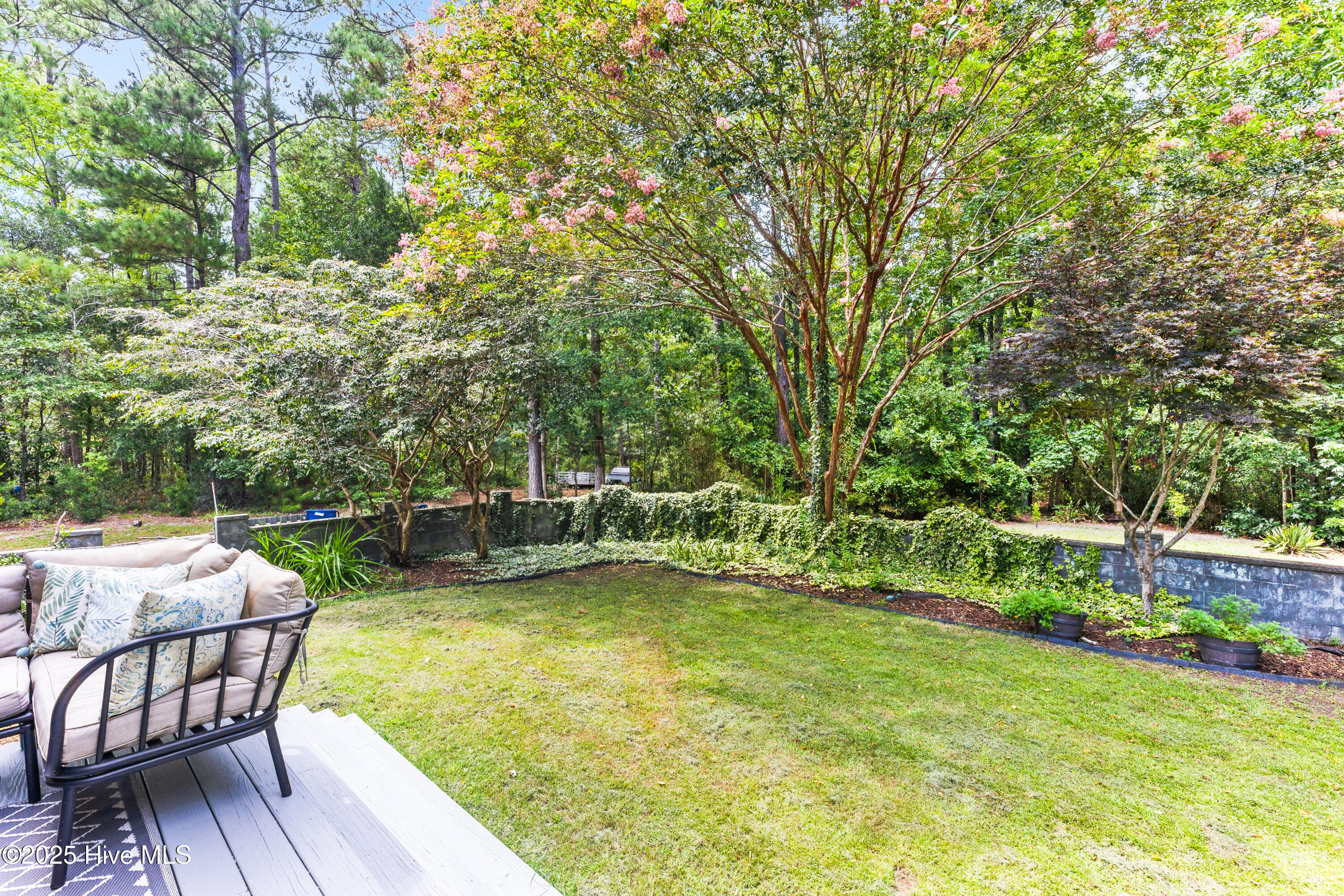 100520720 | Photo 33