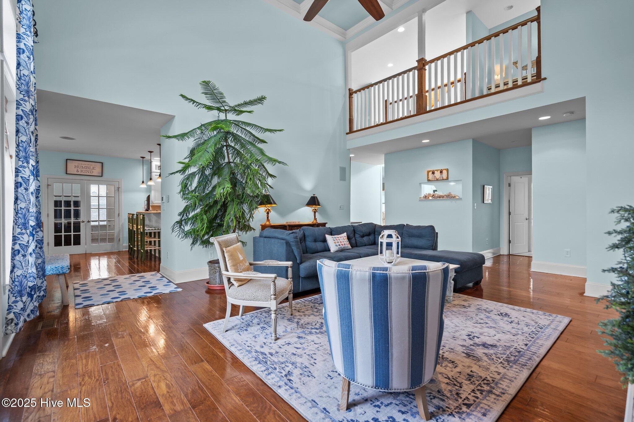 100513091 | Photo 10