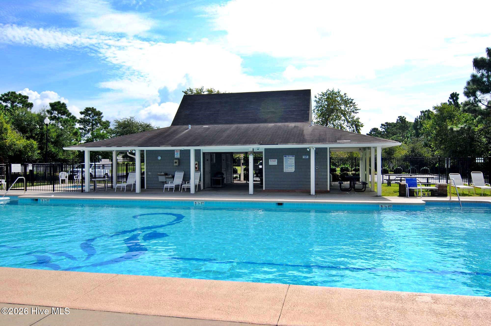 100567881 | Photo 49