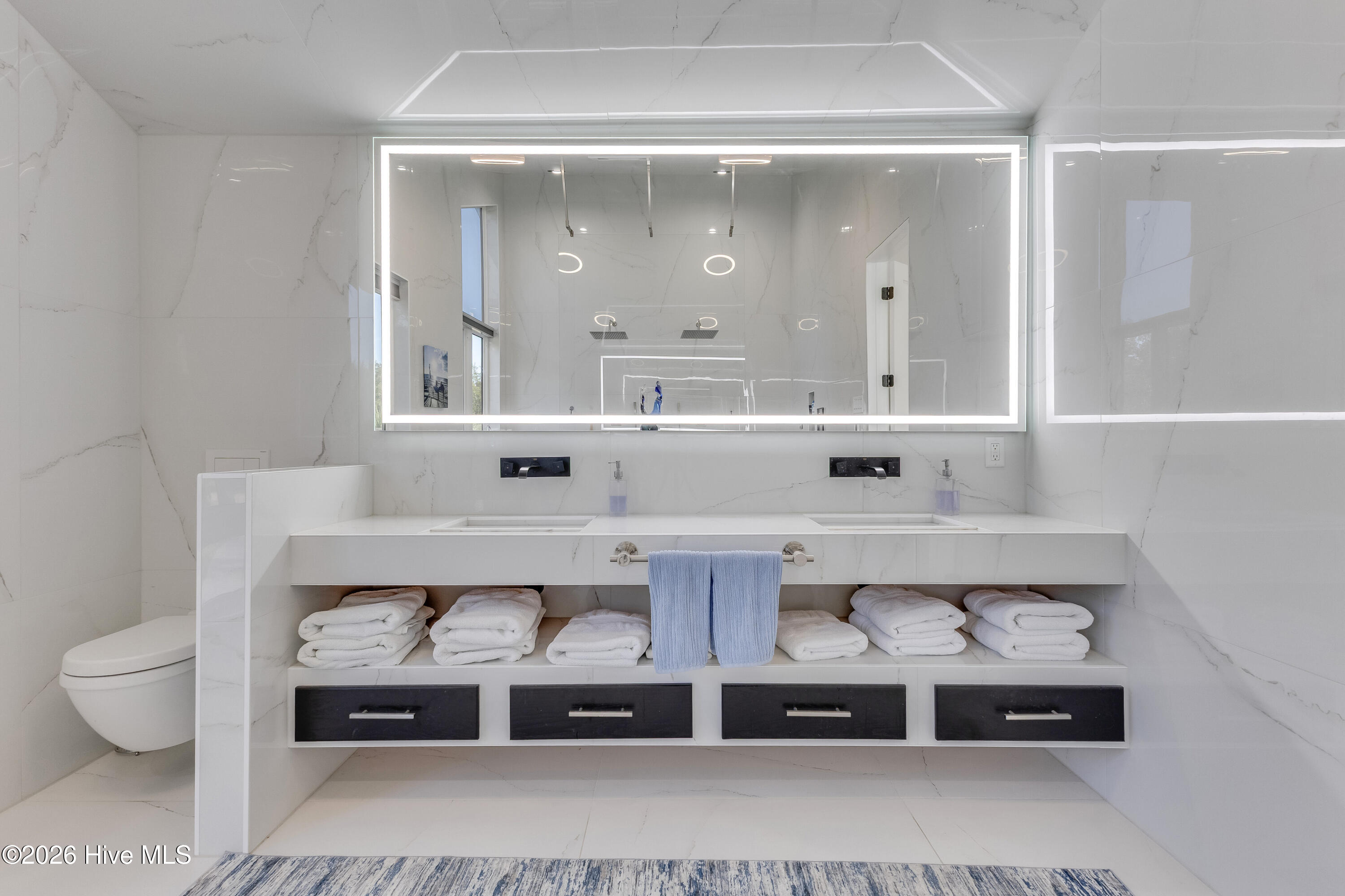 100559856 | Photo 37