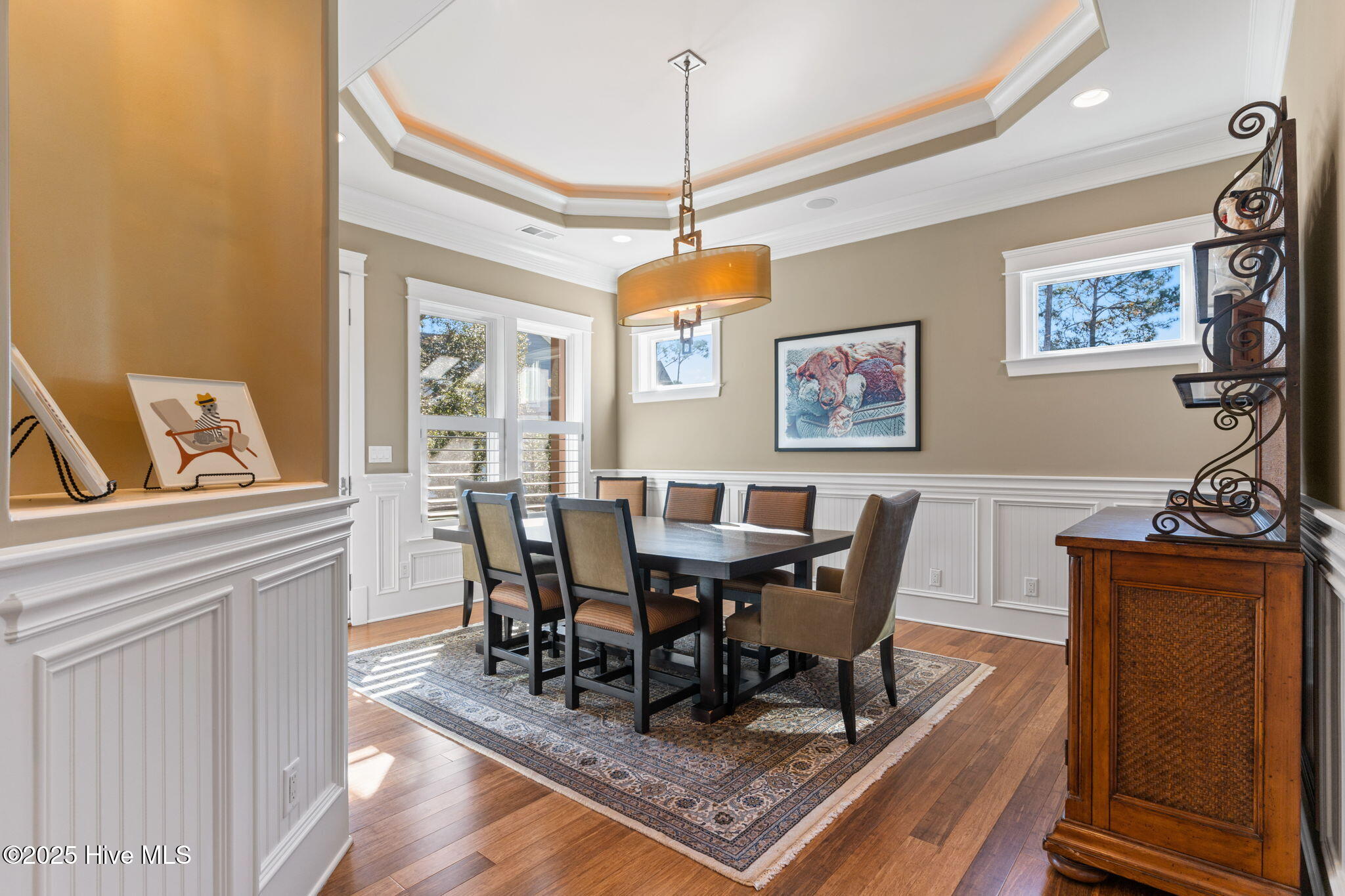 100540302 | Photo 31