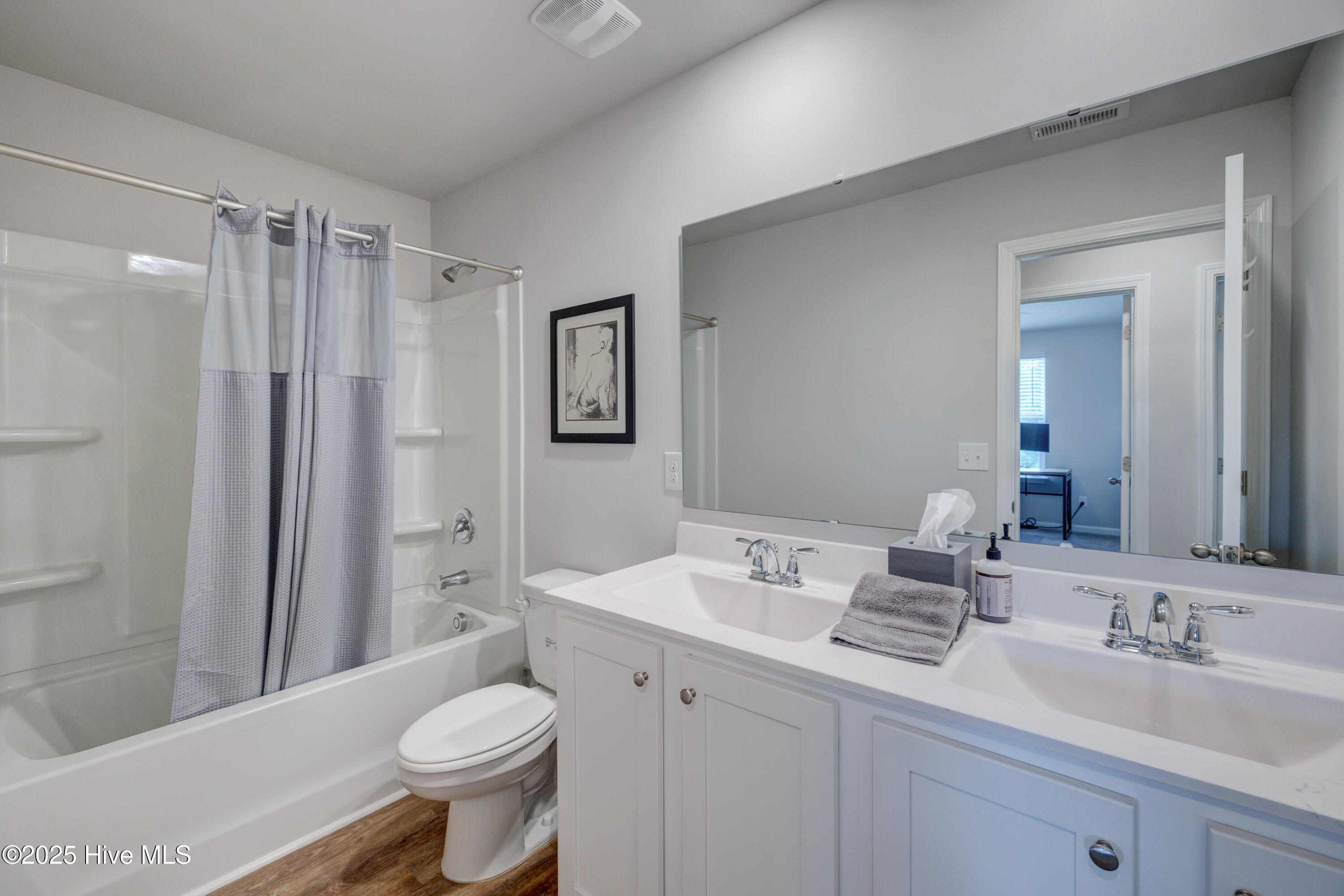 100524829 | Photo 29