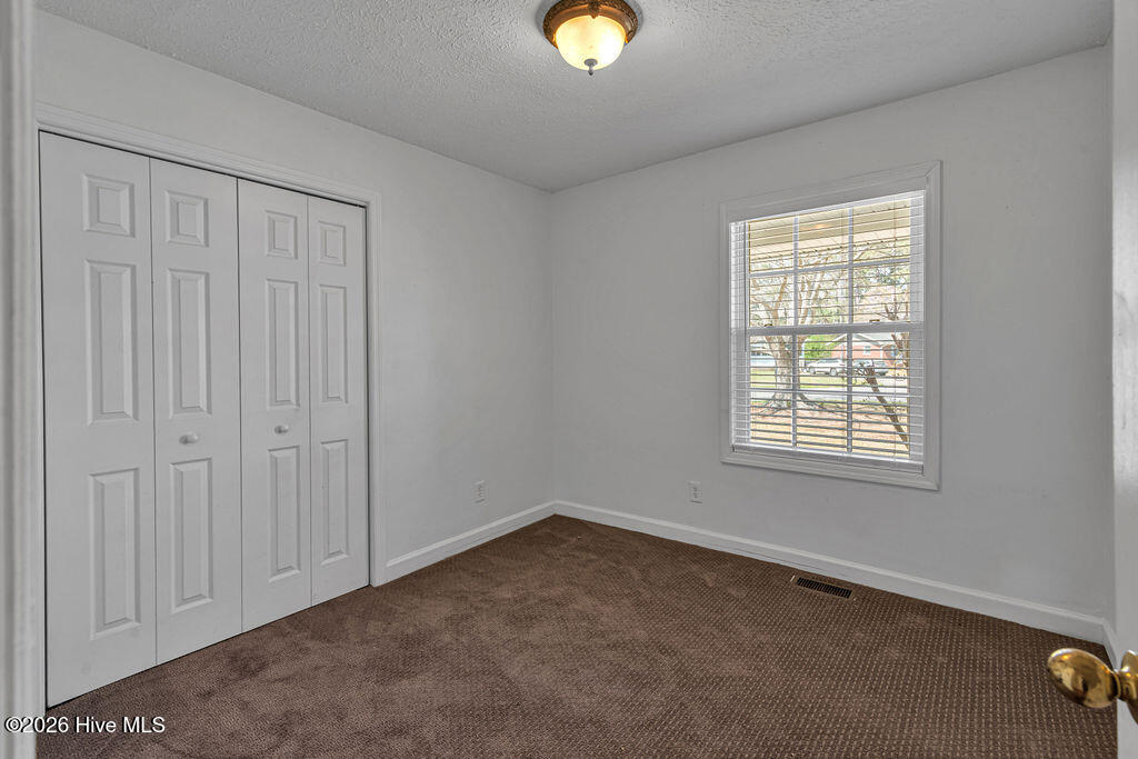 100562650 | Photo 19