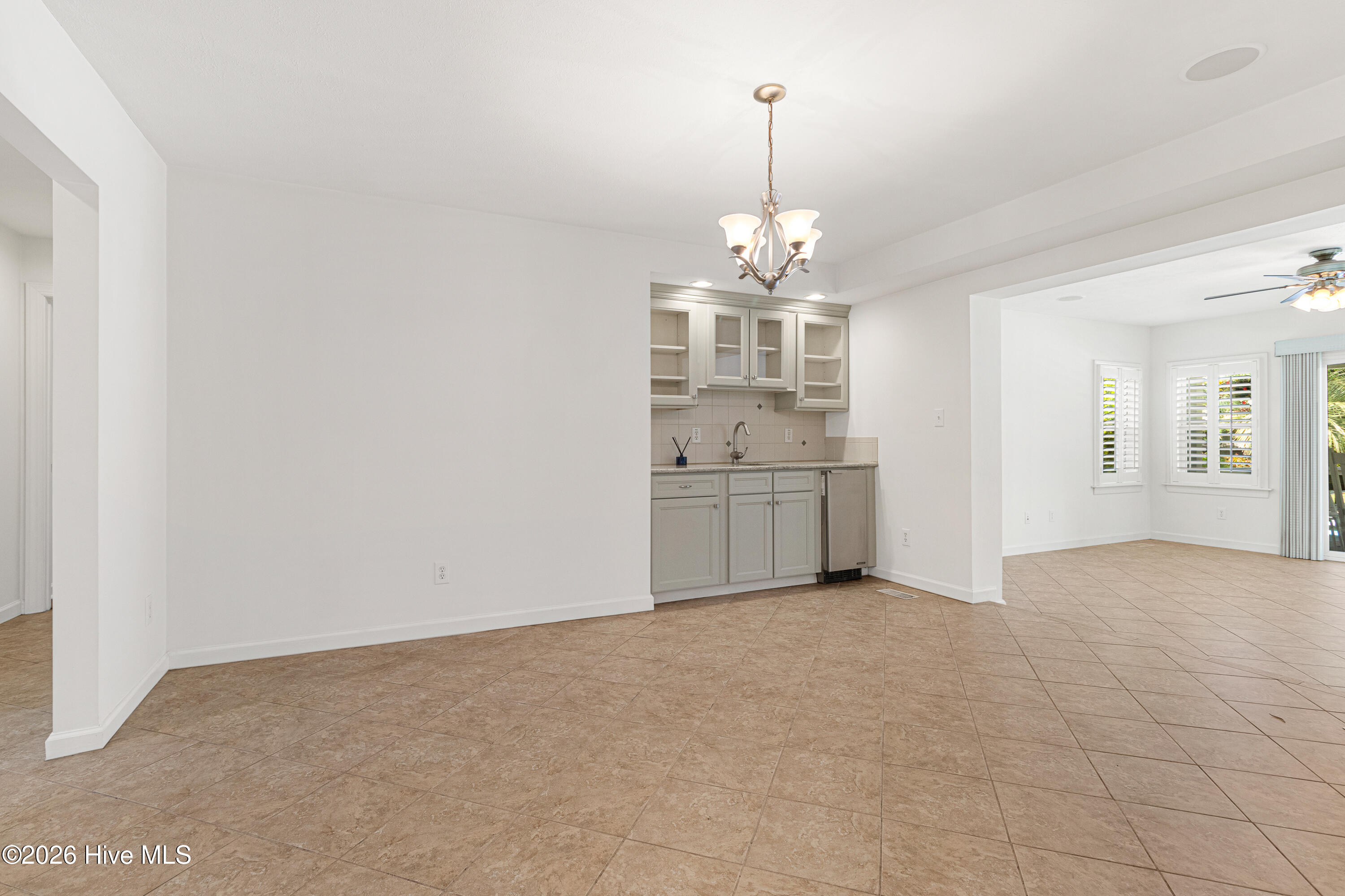 Exterior photo of 117 Hodges Street, Morehead City, NC 28557. MLS: 100579302