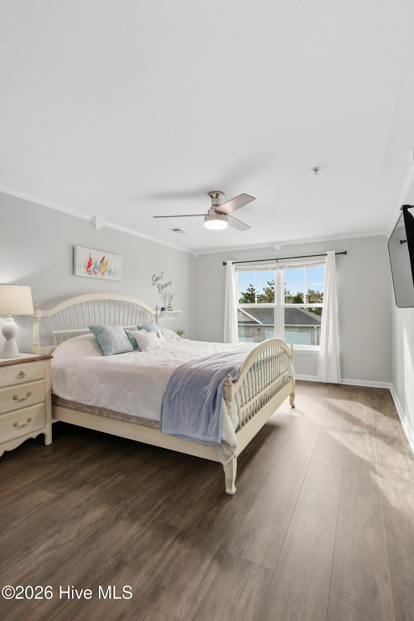 100552778 | Photo 15