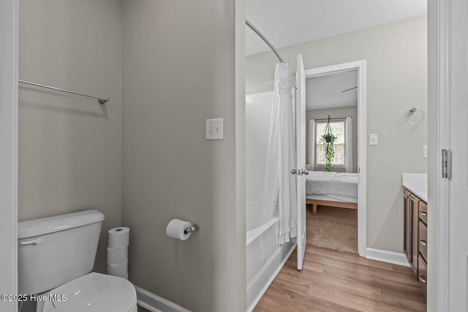 100540006 | Photo 35