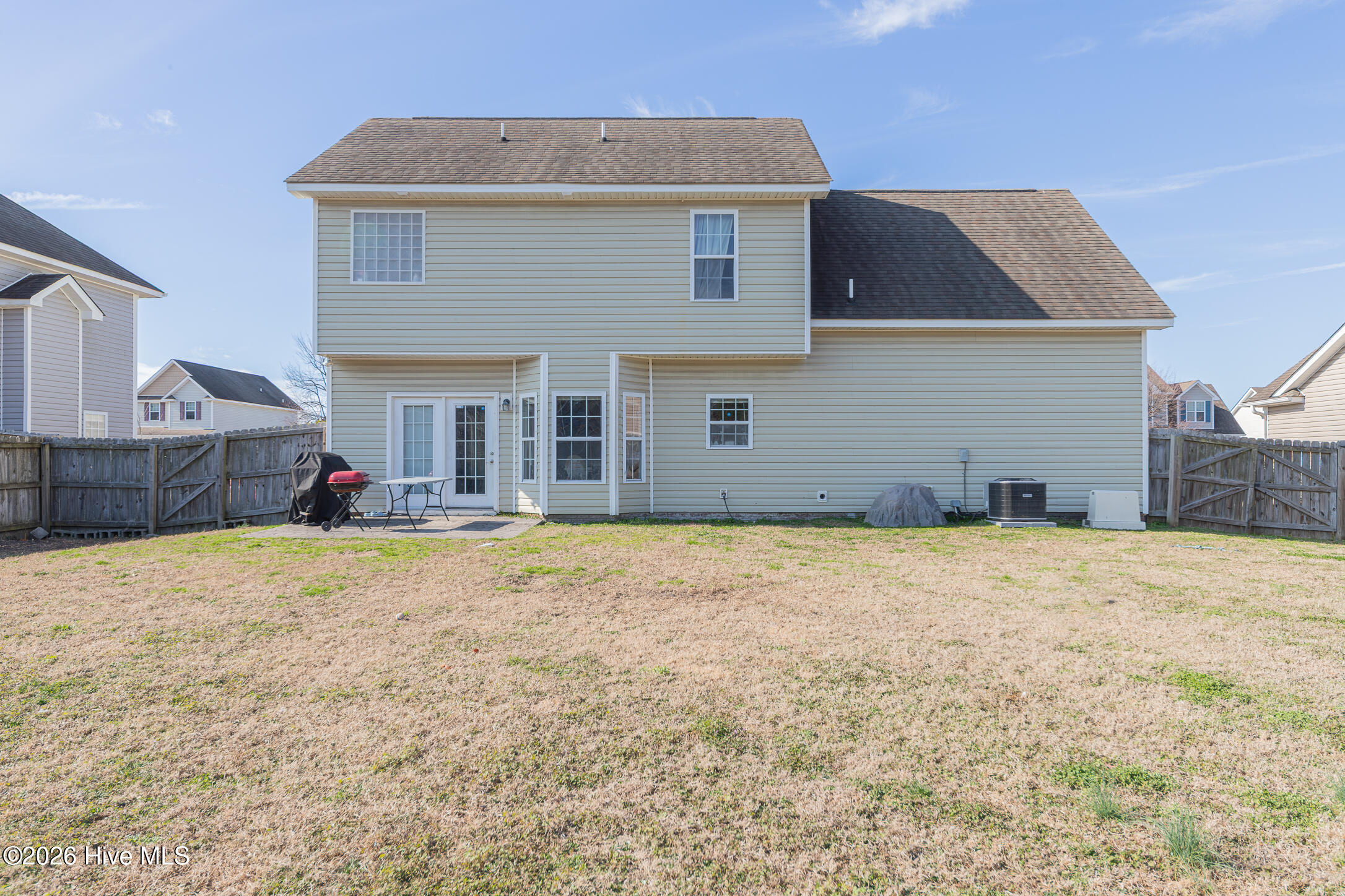 100554733 | Photo 44