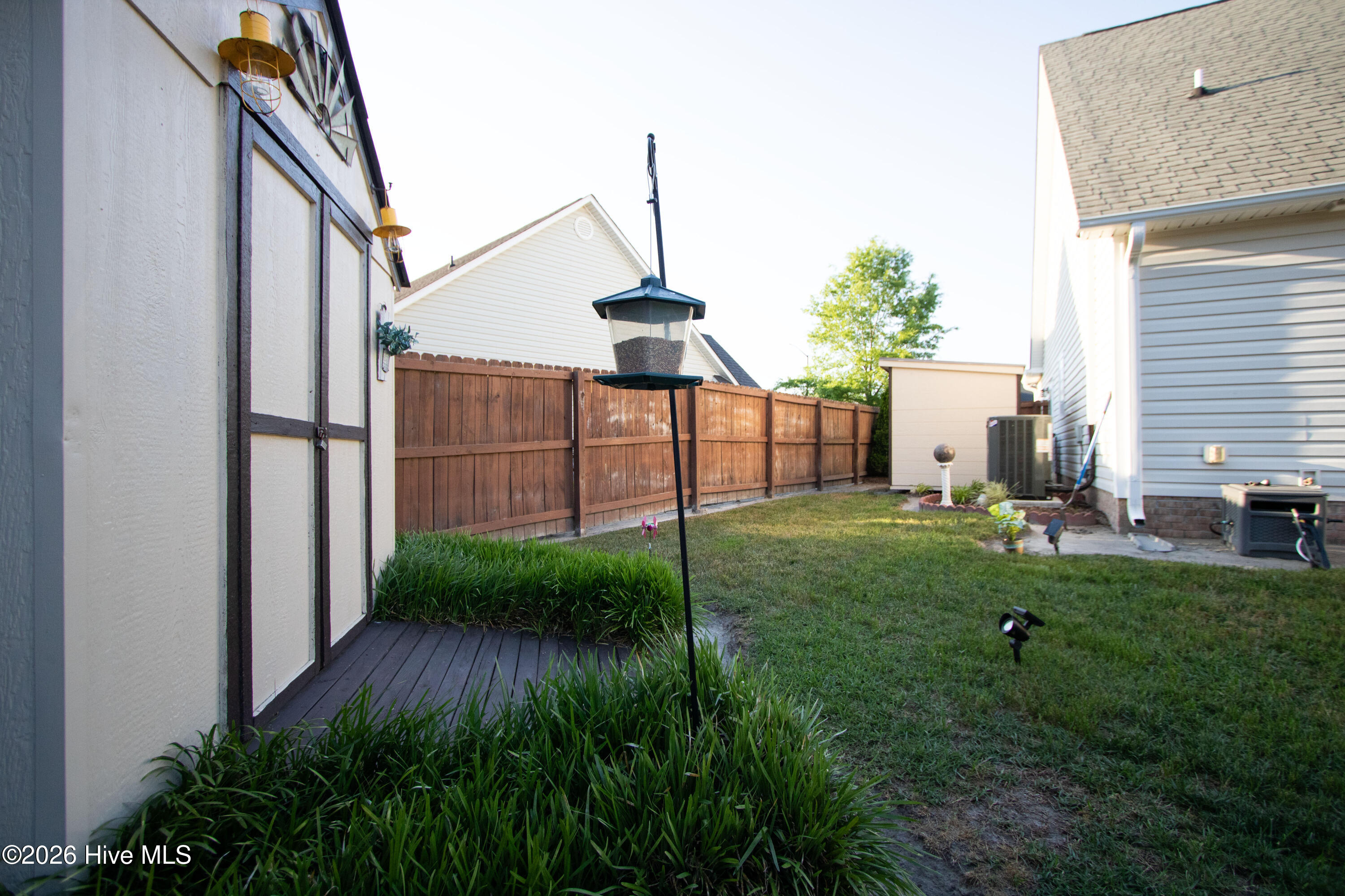 100569230 | Photo 26