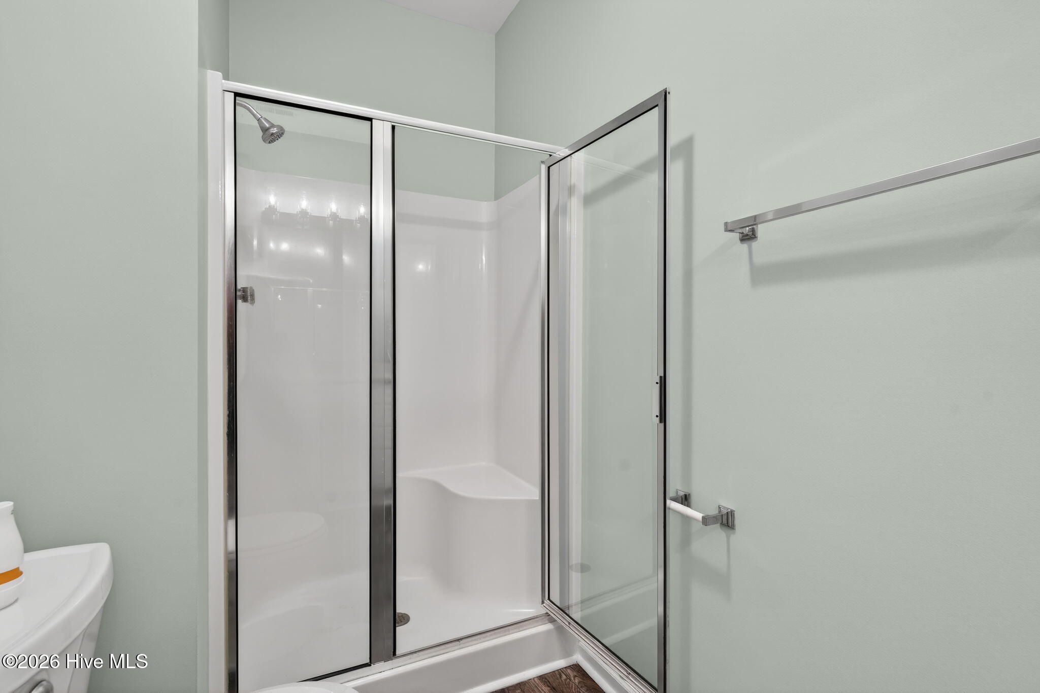 100564275 | Photo 18