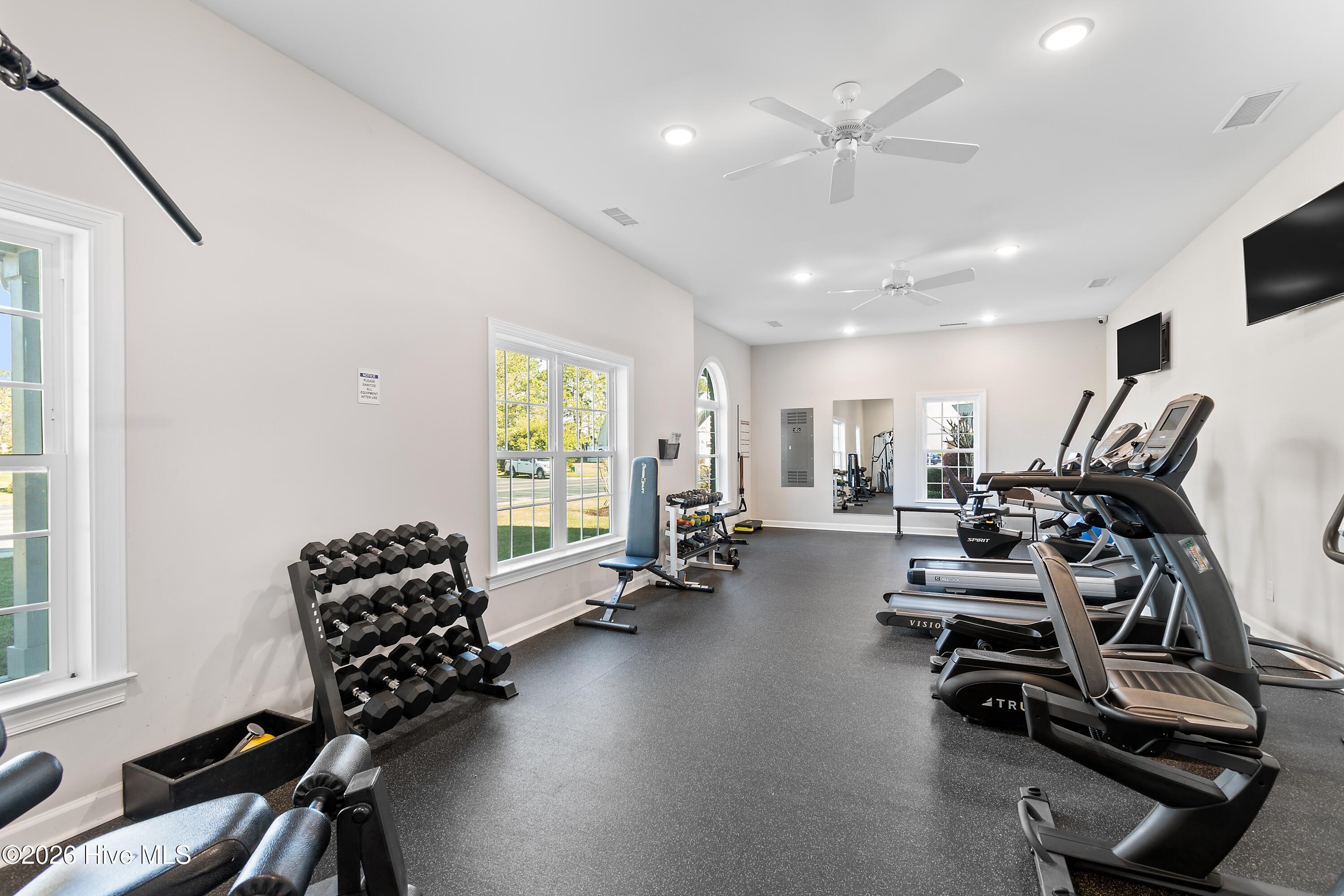 100560224 | Photo 43