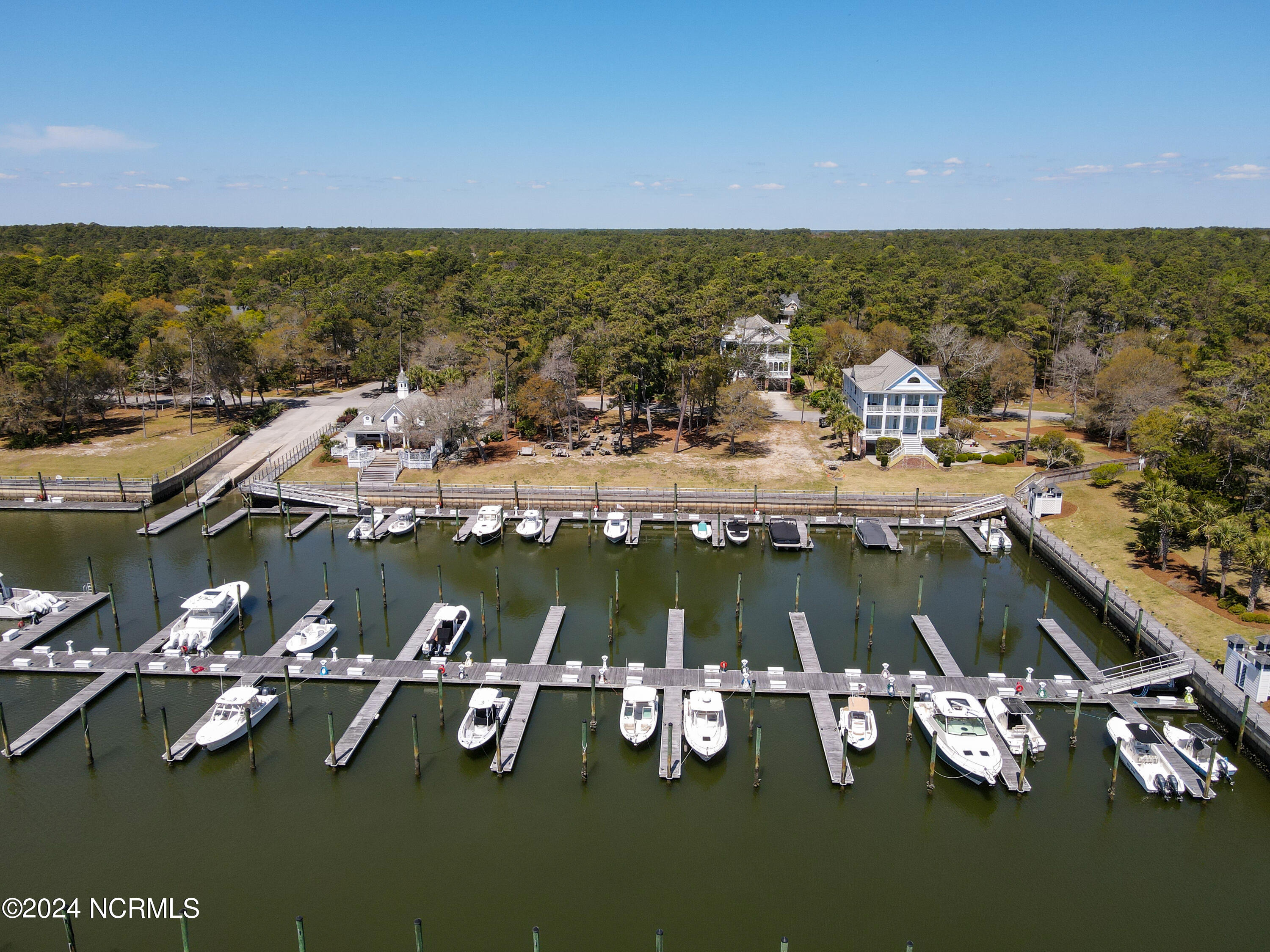 100437832 | Photo 20