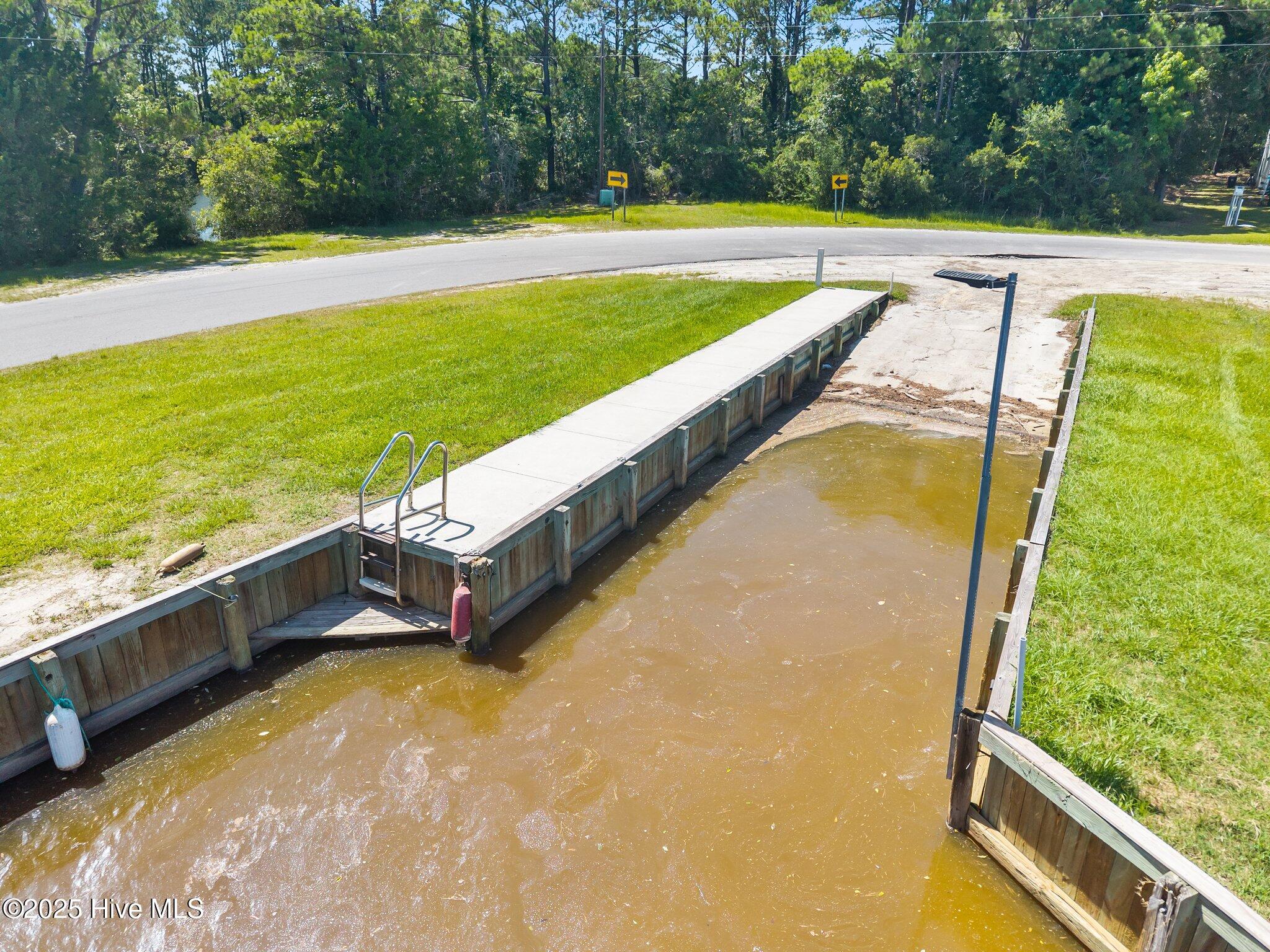 100517402 | Photo 83