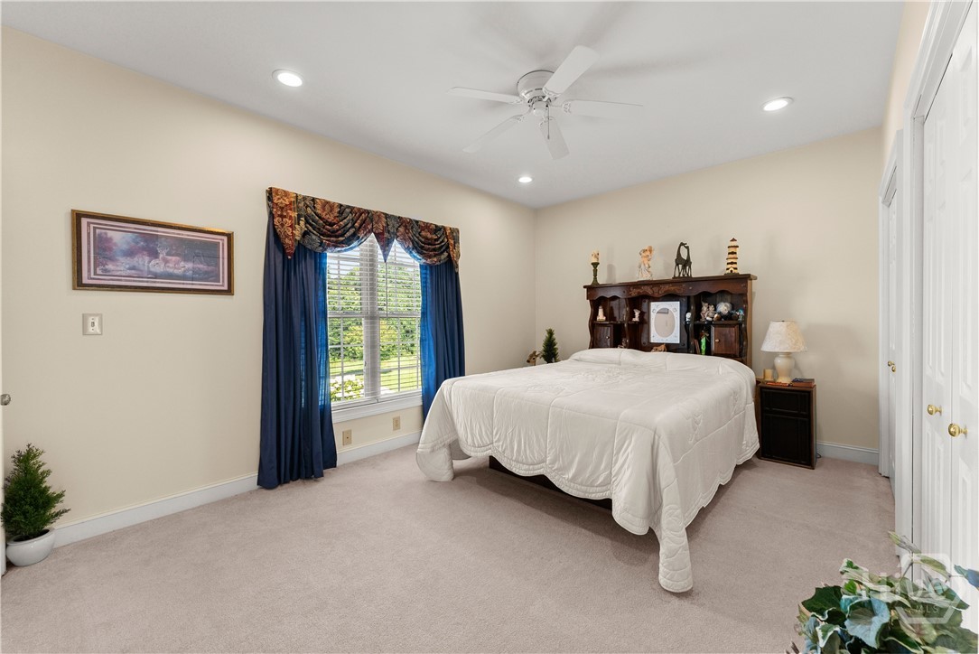 1121 Beacon Light Road