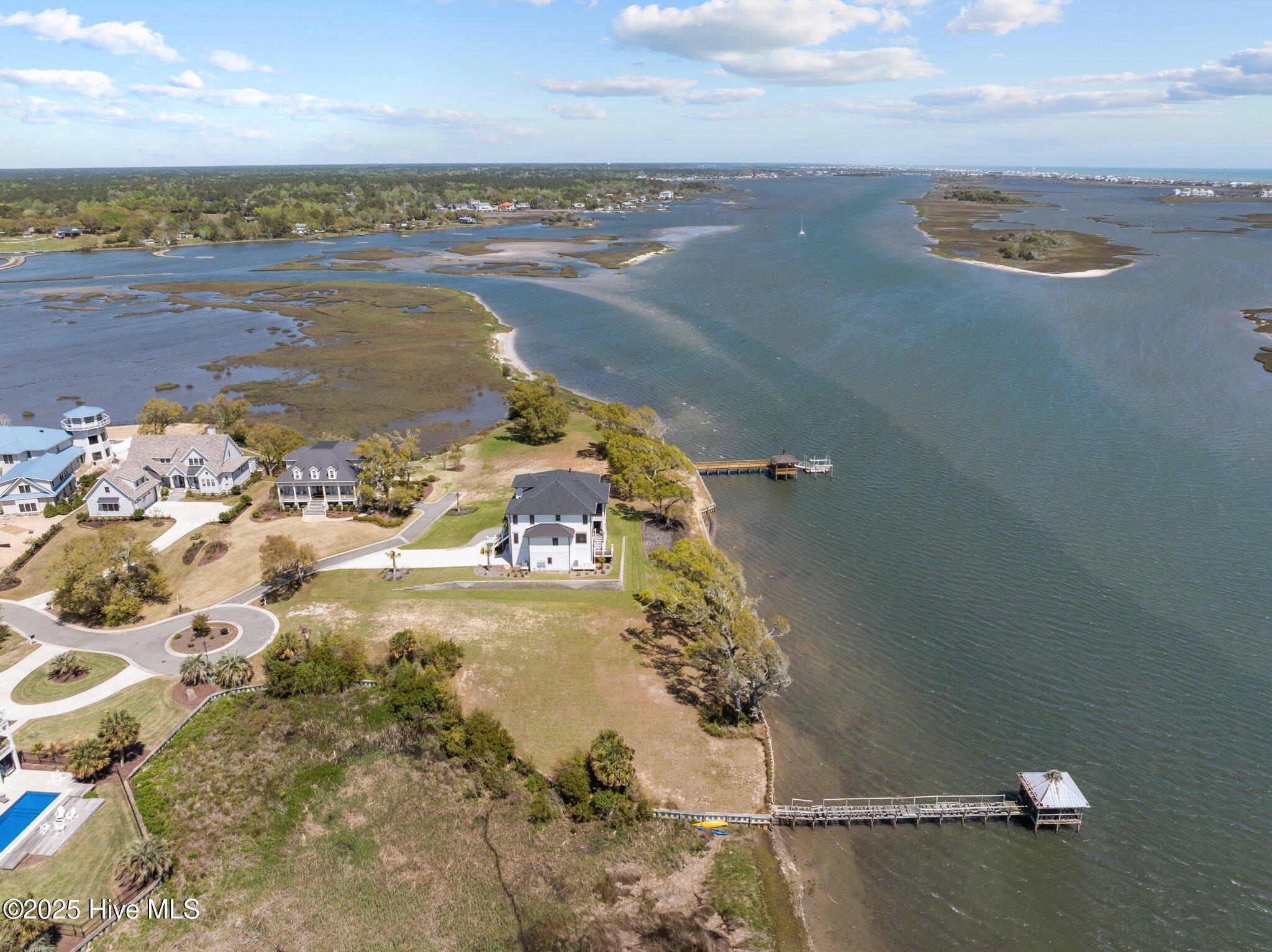 100502292 | Photo 25