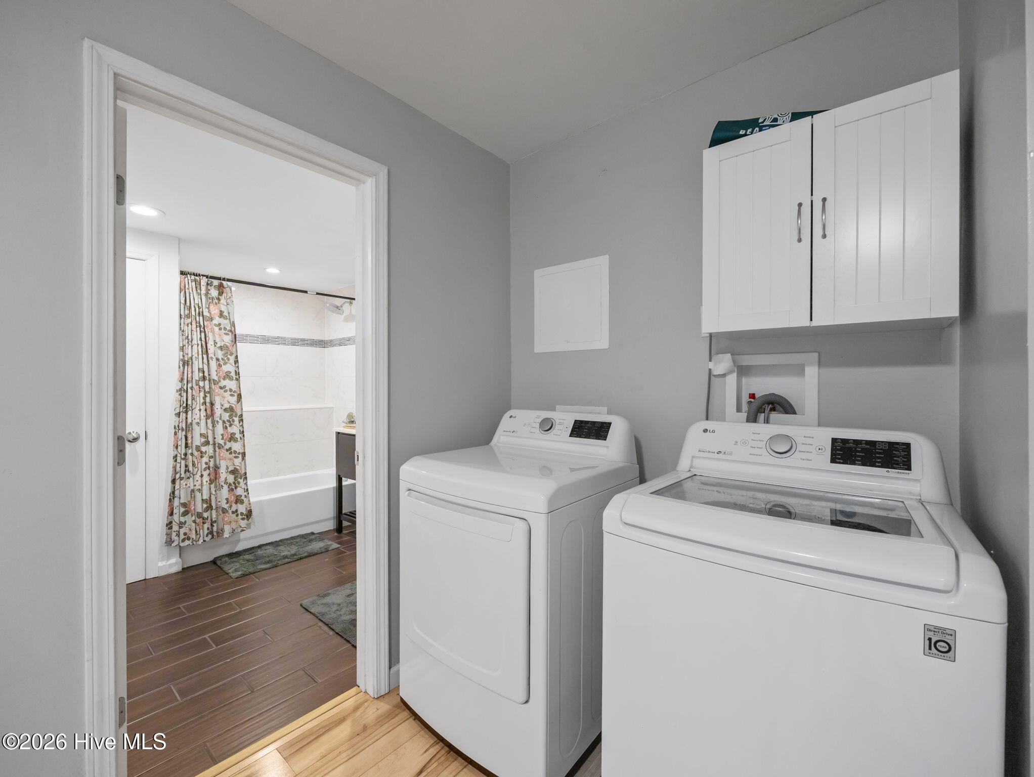 100565303 | Photo 29