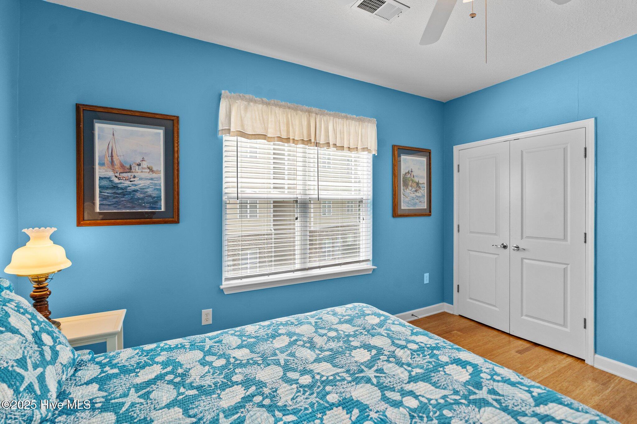 100514091 | Photo 28