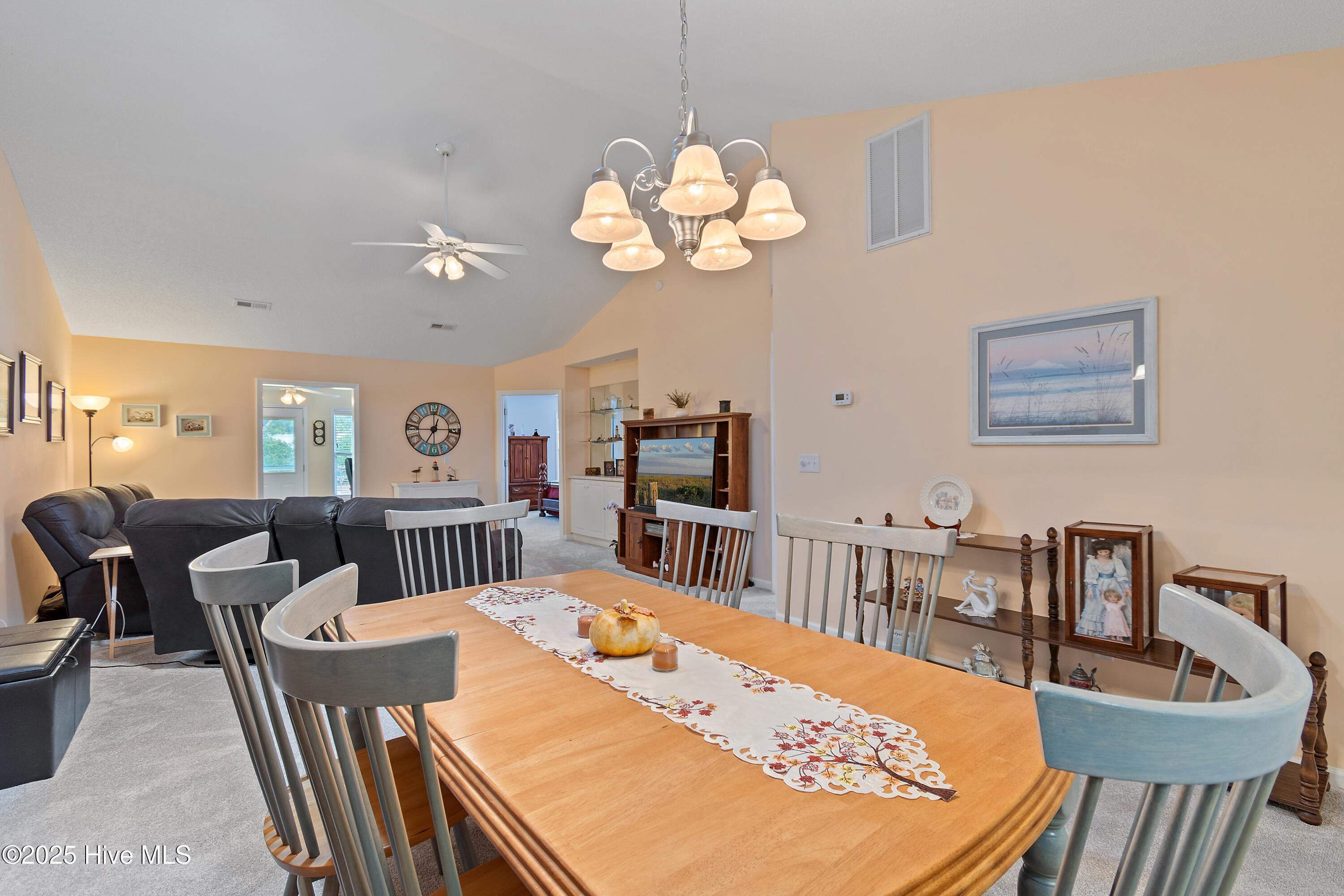 100529977 | Photo 22