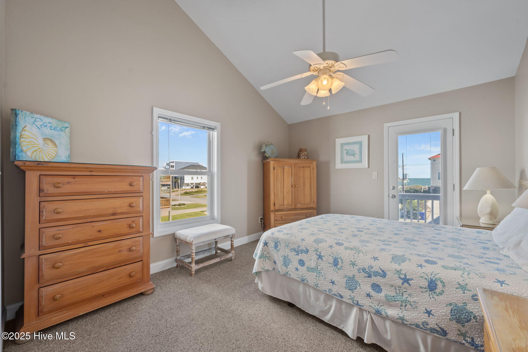 100538704 | Photo 37