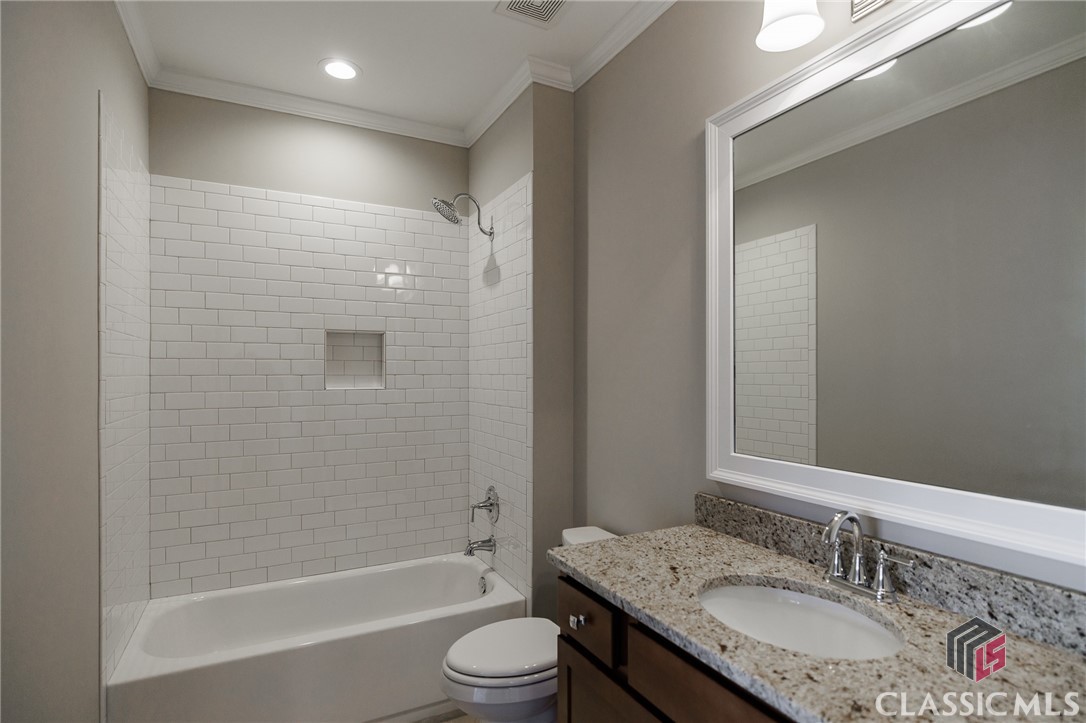 2990 Greenleffe Drive