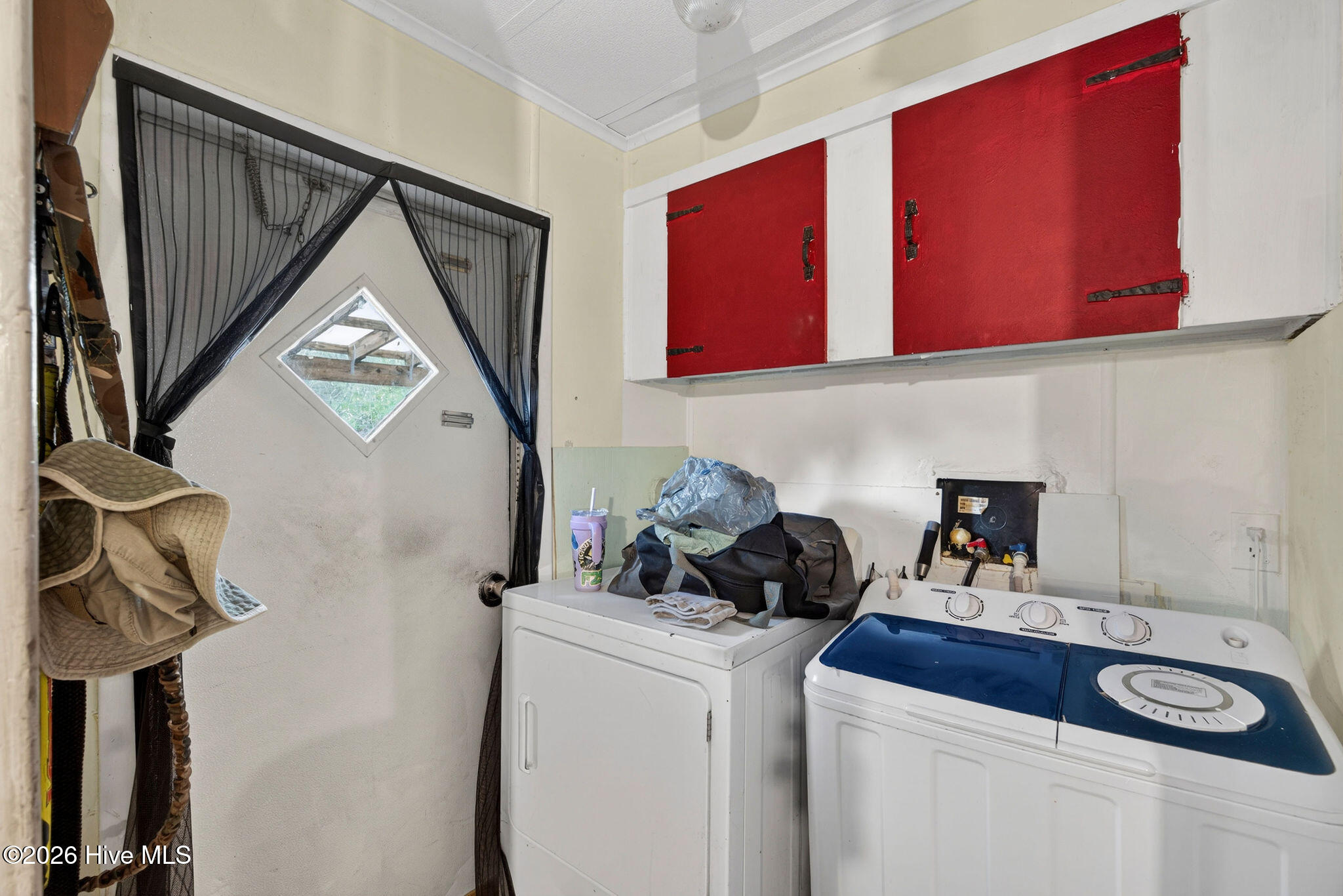 100566333 | Photo 30