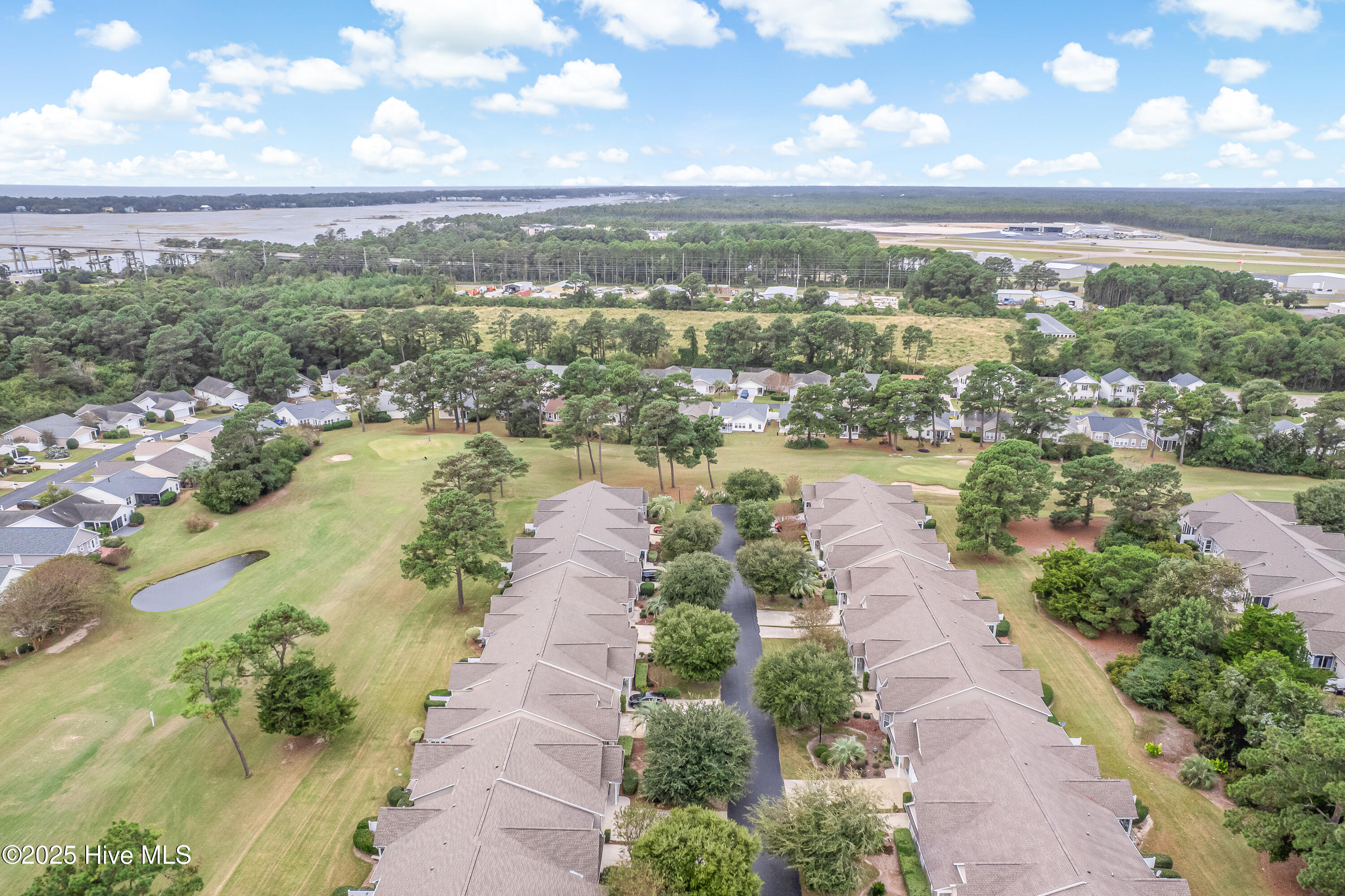 100537164 | Photo 43