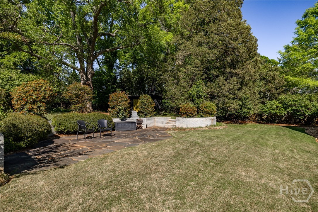 385 Woodward Way