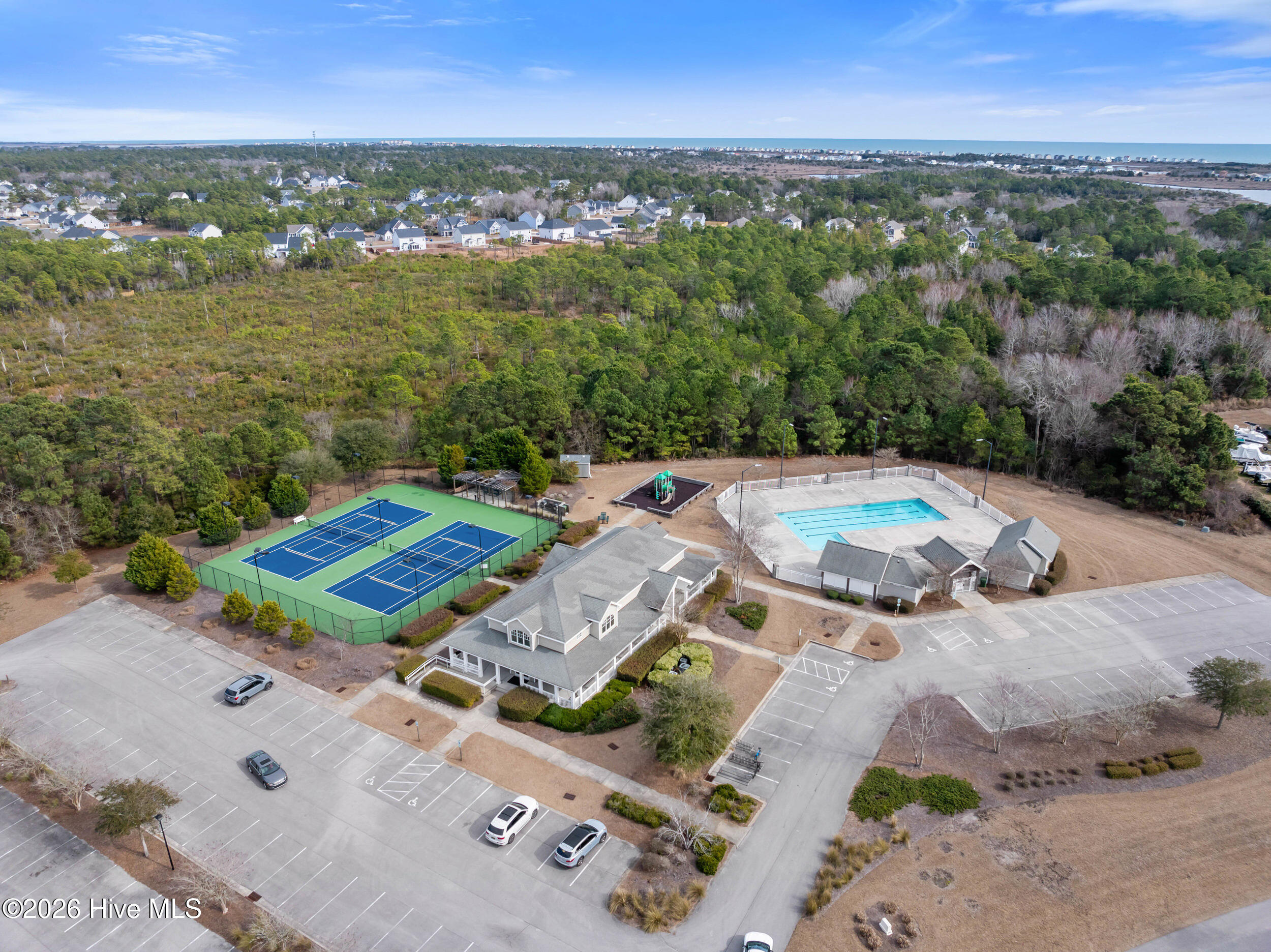 100562892 | Photo 57