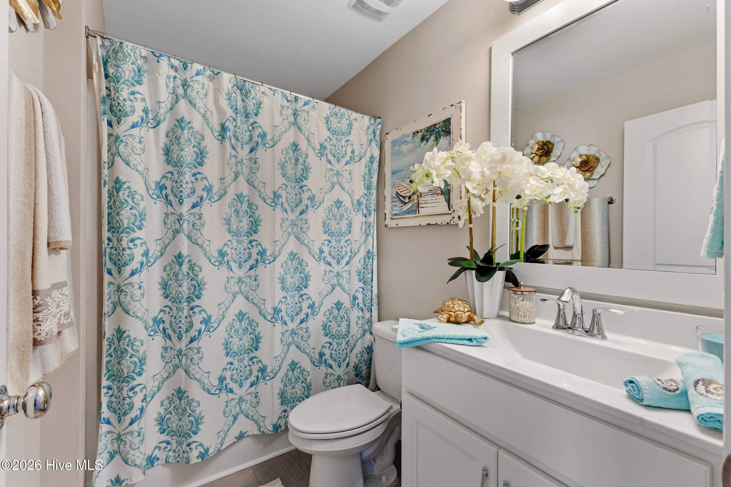 100558195 | Photo 36