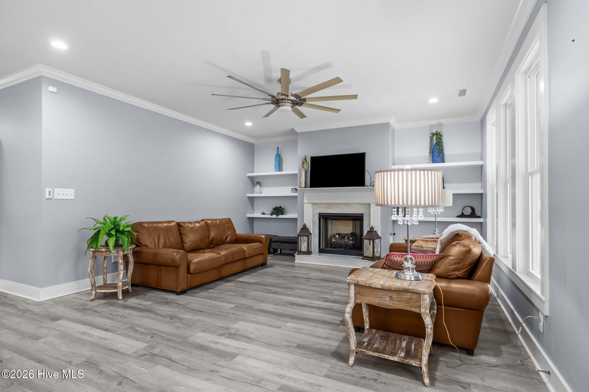 100549021 | Photo 23