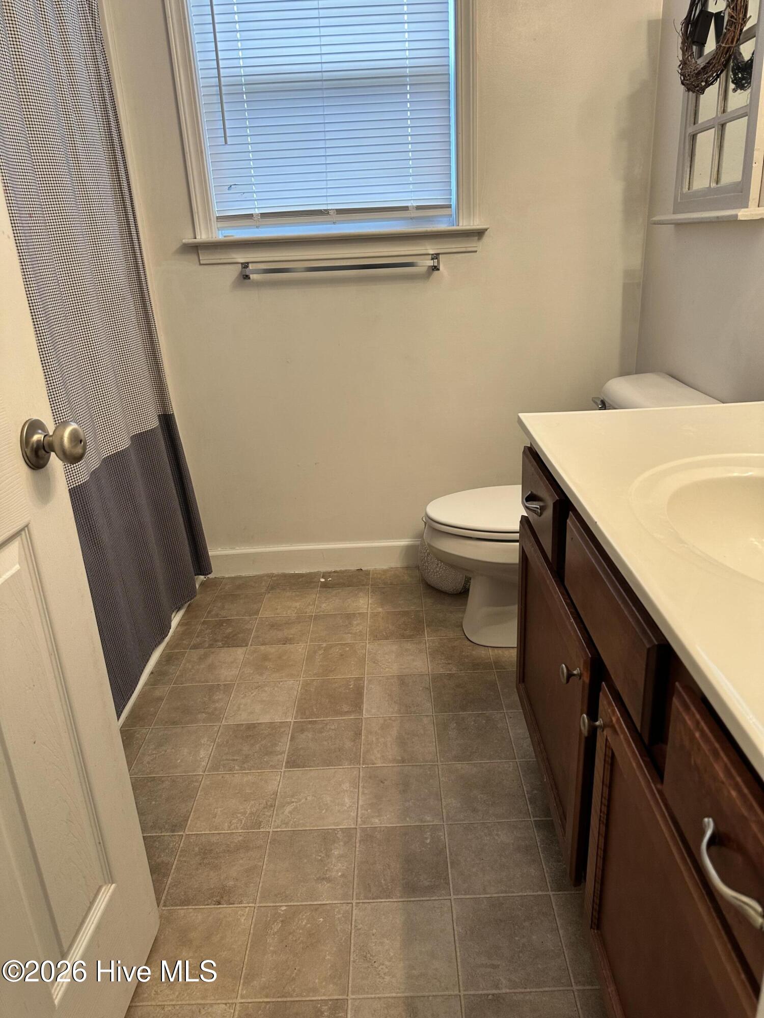 Photo 3 of Single family home for sale at 800 Kylers Way, Elizabeth City, NC 27909 | MLS# 100608779 | Listing updated on 2026-10-07