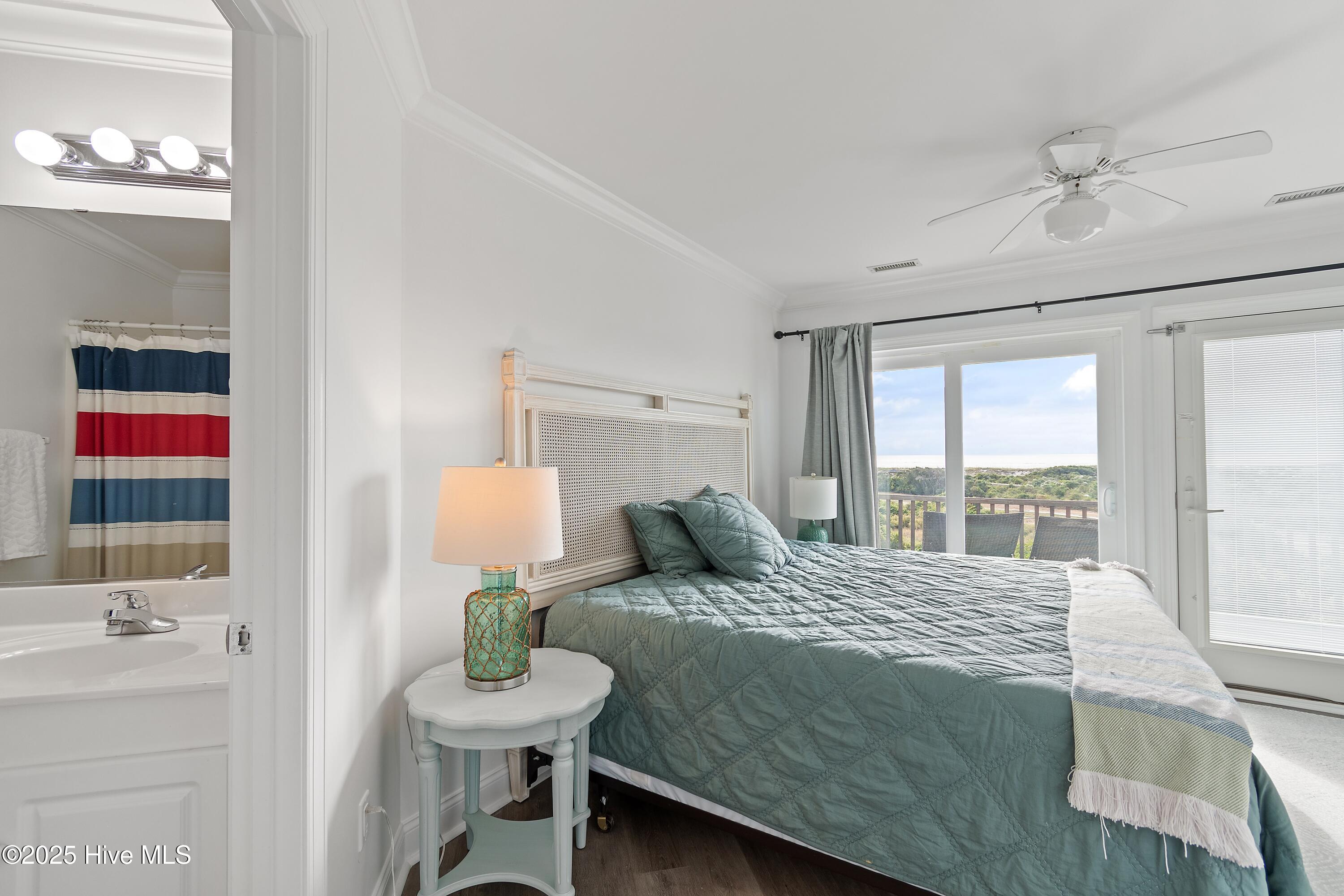 100536702 | Photo 85