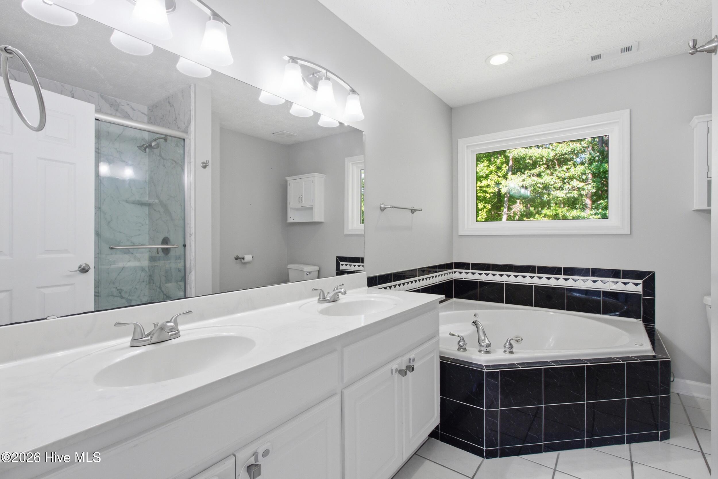 Owners Bathroom