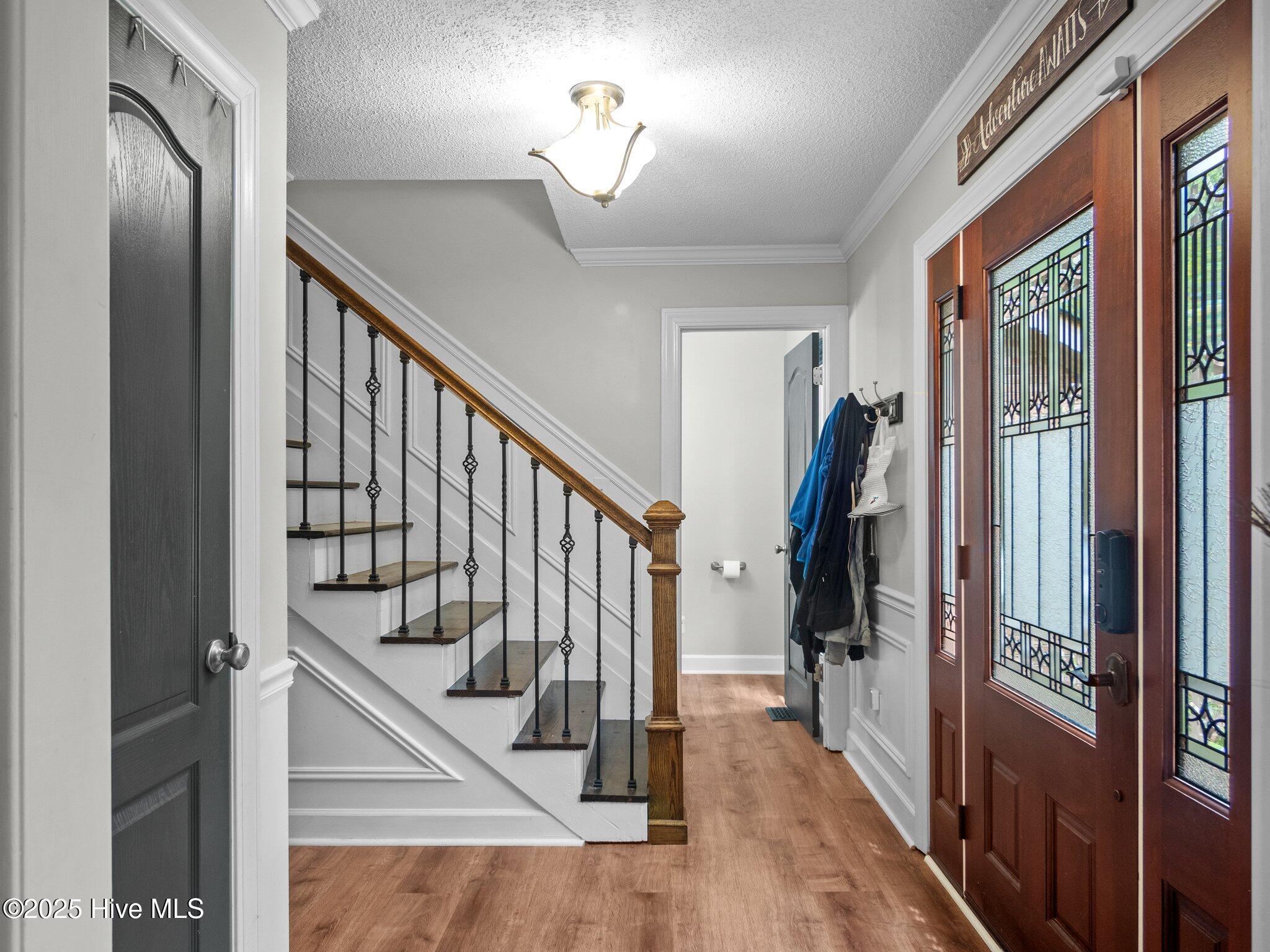 100569850 | Photo 21