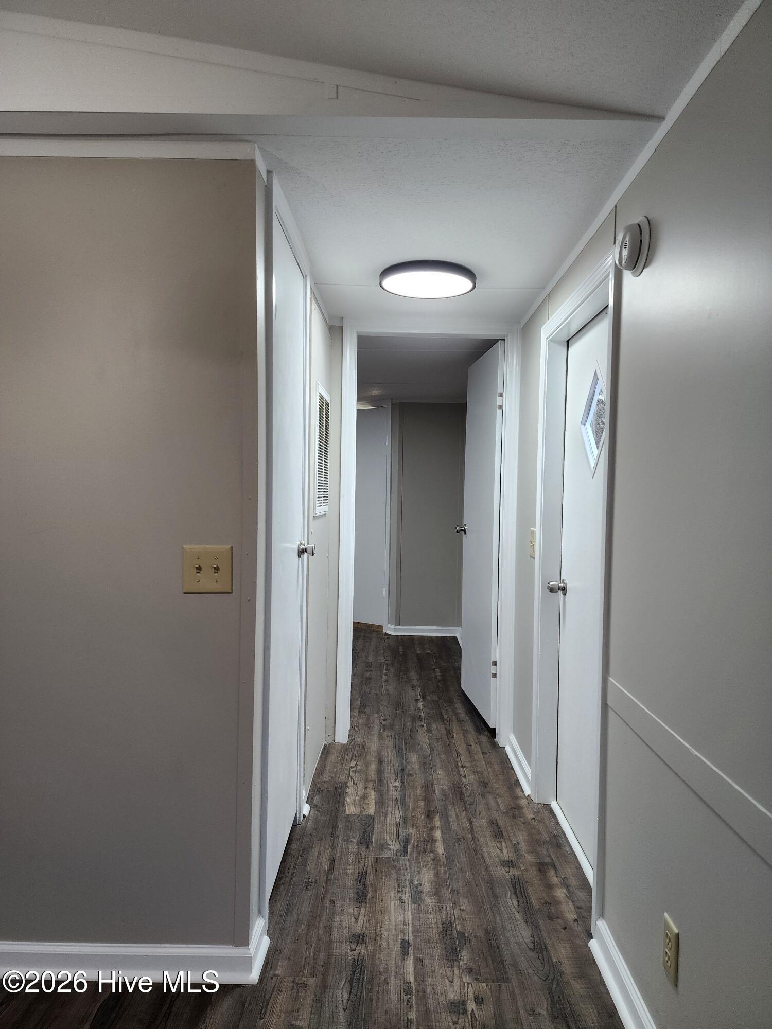 100553794 | Photo 14